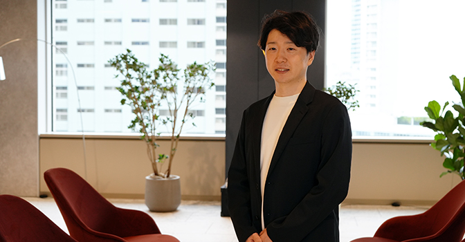 未経験からネットワークエンジニアに。自己研鑽を重ねてプロジェクトマネージャーとして成長を続ける。