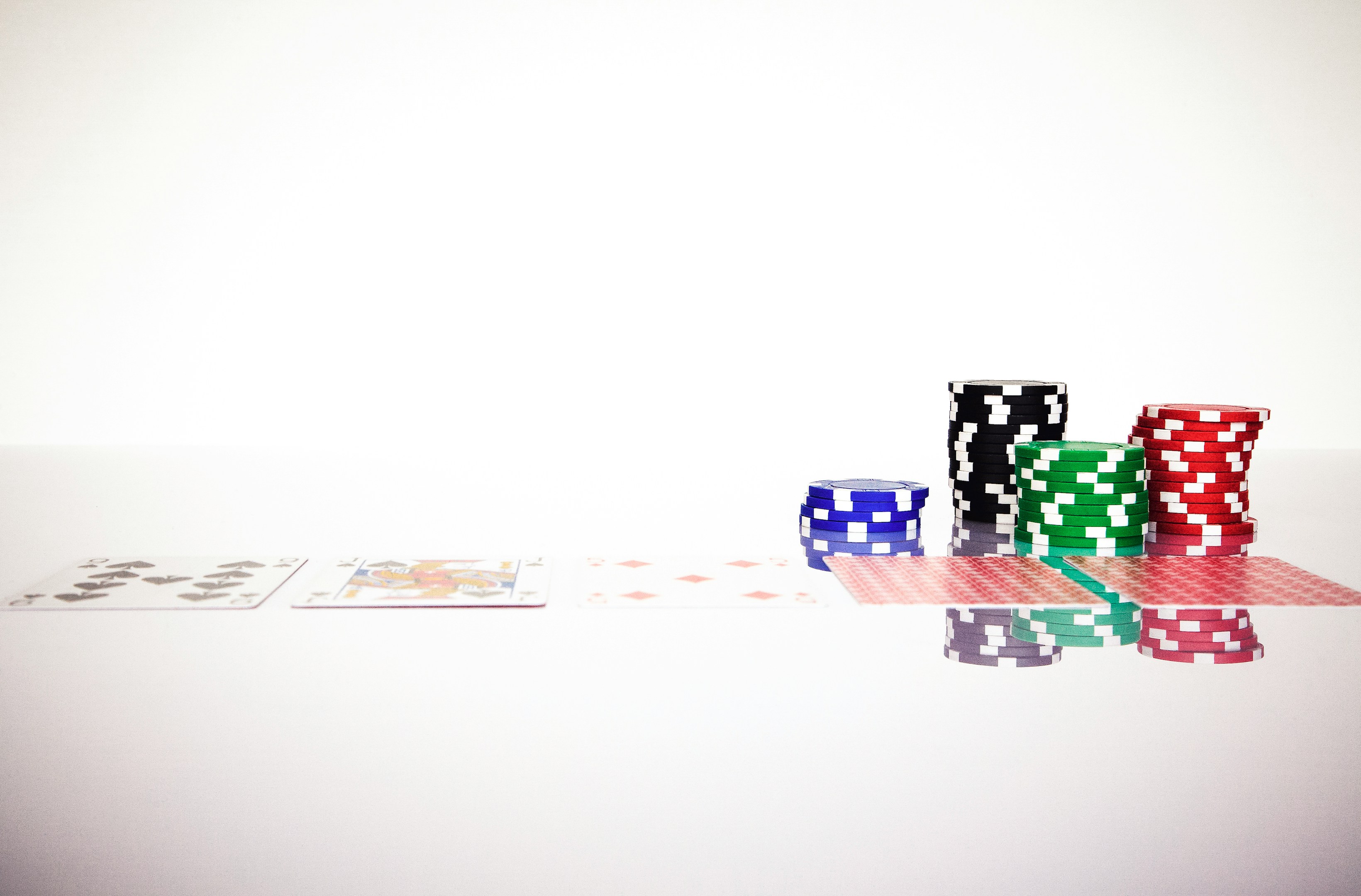 ゲーム理論で読み解く、転職先の選び方~どちらの内定先を選ぶべきか~ [社長コラム]