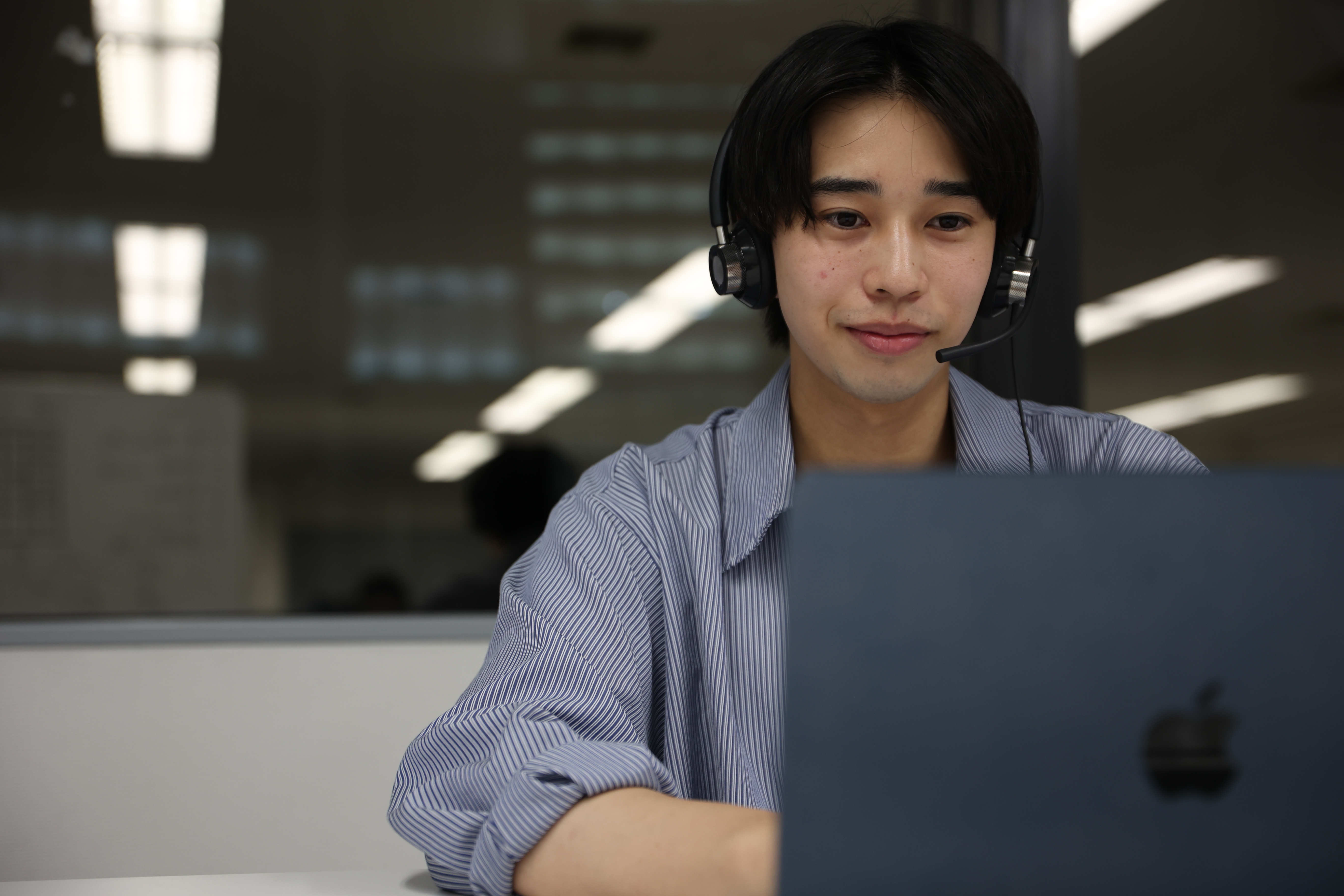 「また報酬が上がりました！」給料が上がらない日本で、なぜ弊社スタッフの報酬は右肩上がりなのか？