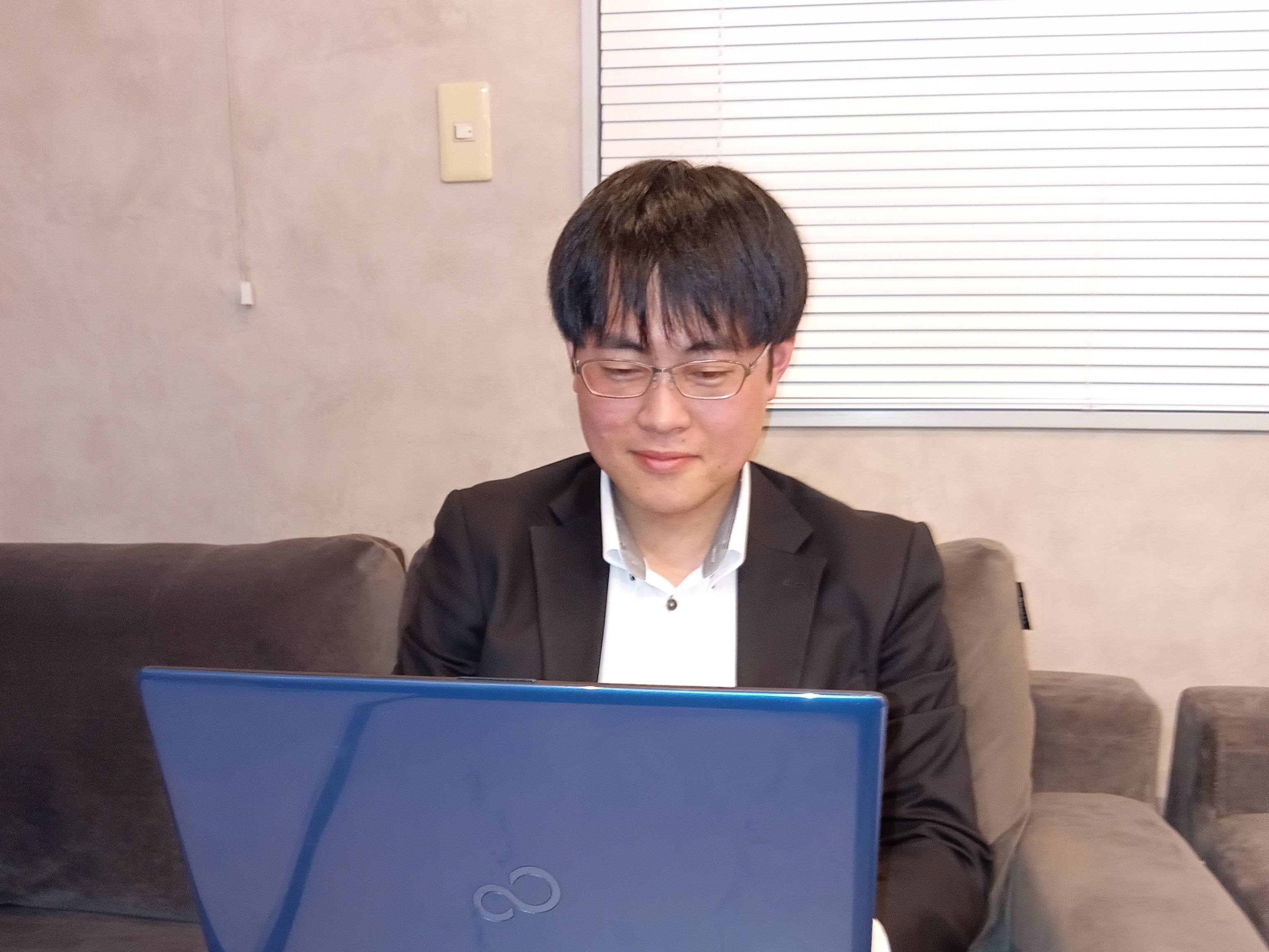安定の公務員からITエンジニアへ──挑戦が未来を変えた