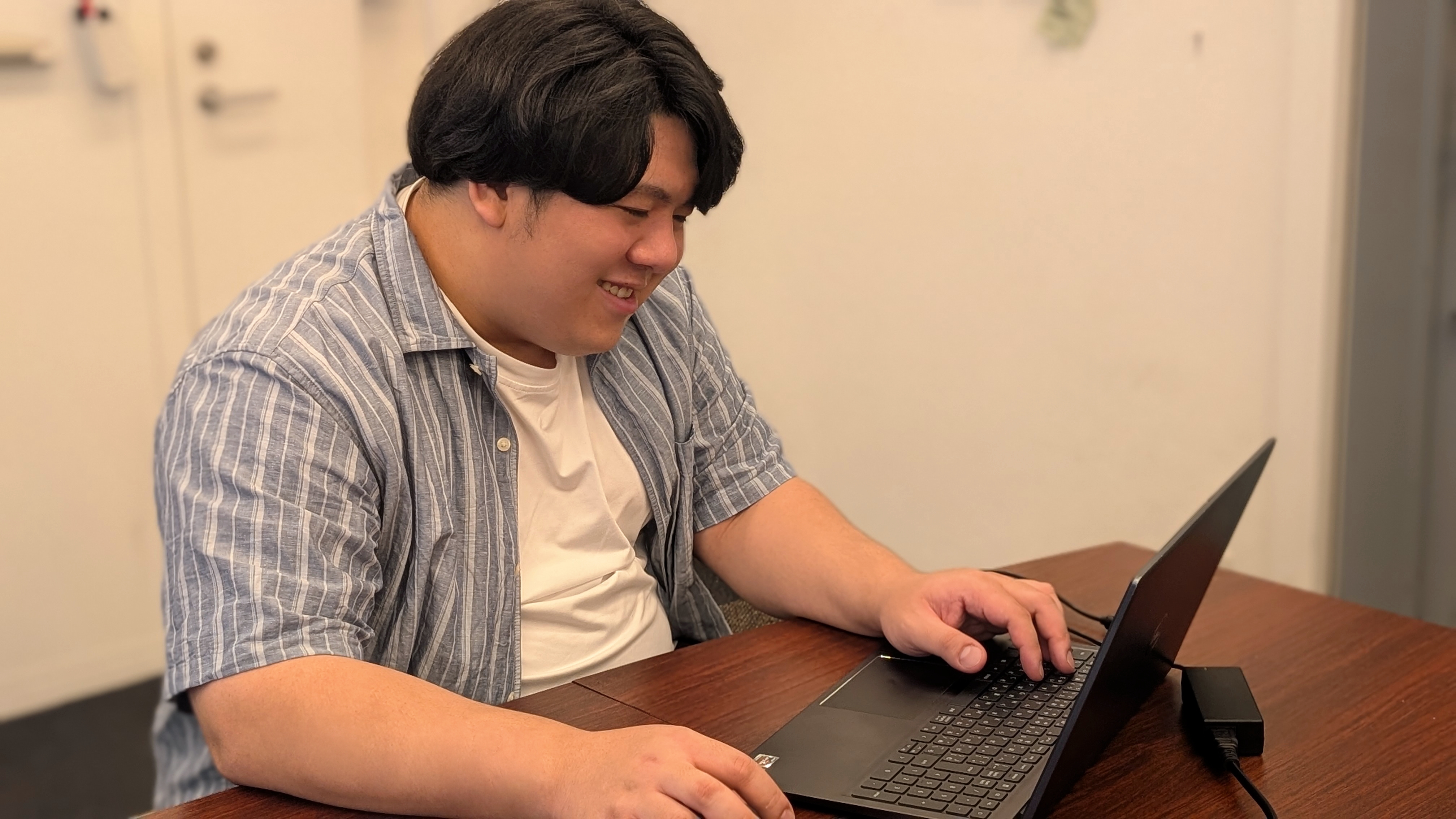 【社員インタビューVol.17】エンジニアやIT事務など幅広い経験があるZさんへ11の質問