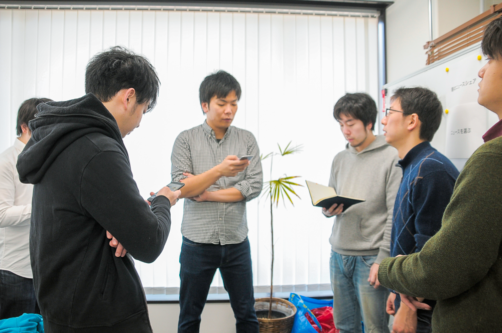 報道系ベンチャーのデザイナーがどんな仕事をしているのか、1日密着してみた!!