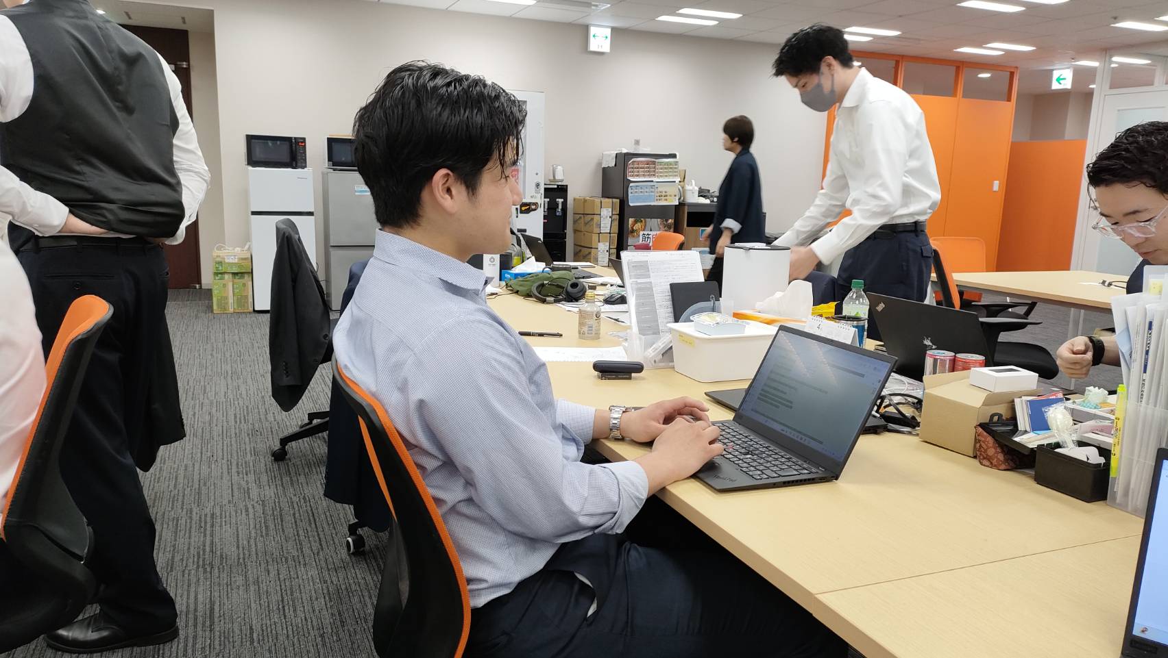 「営業チームで掴む、確かな手応え。」新卒入社：狩野
