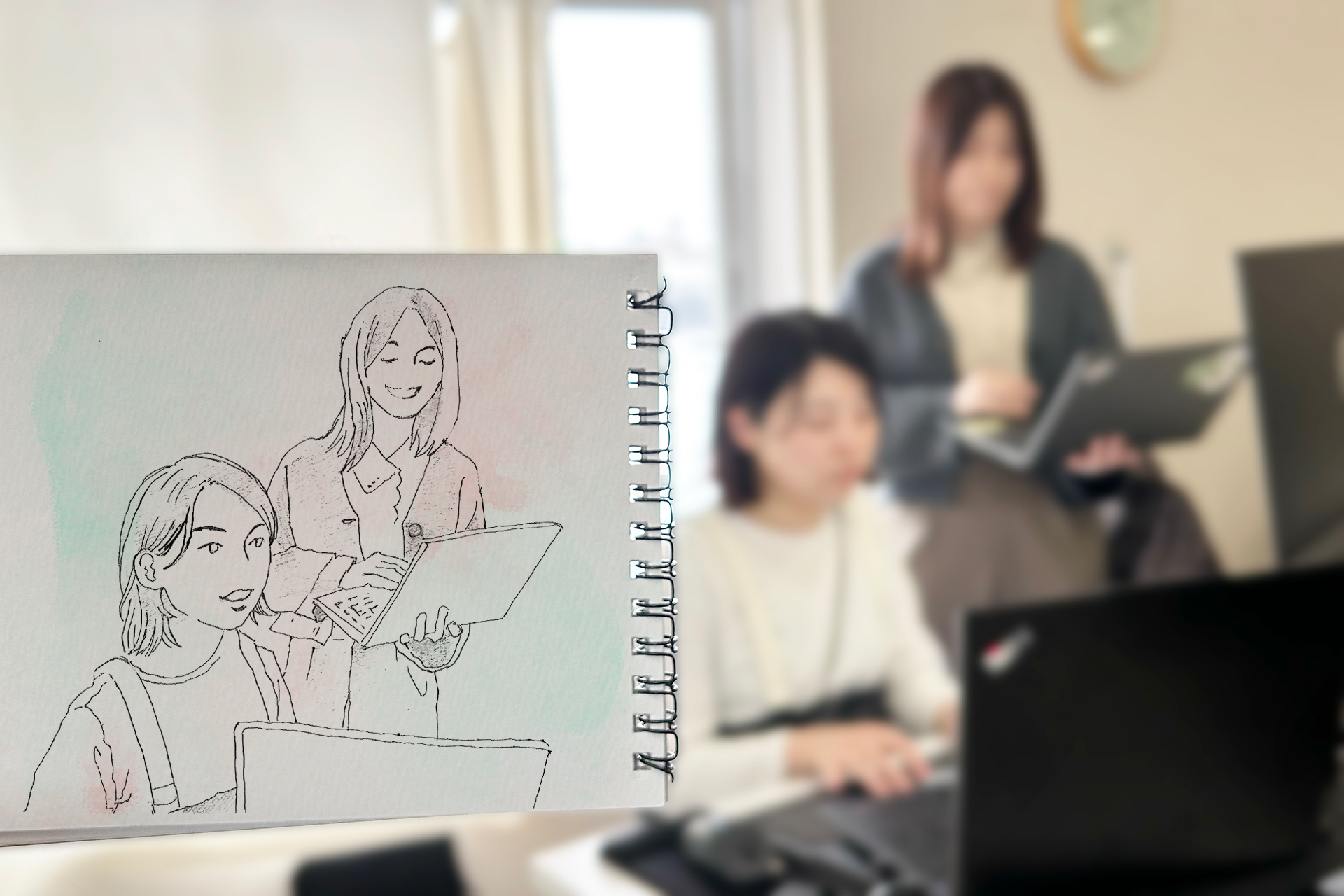 自社サービス『ふるさとズ』専任チームのCSと営業スタッフにインタビュー