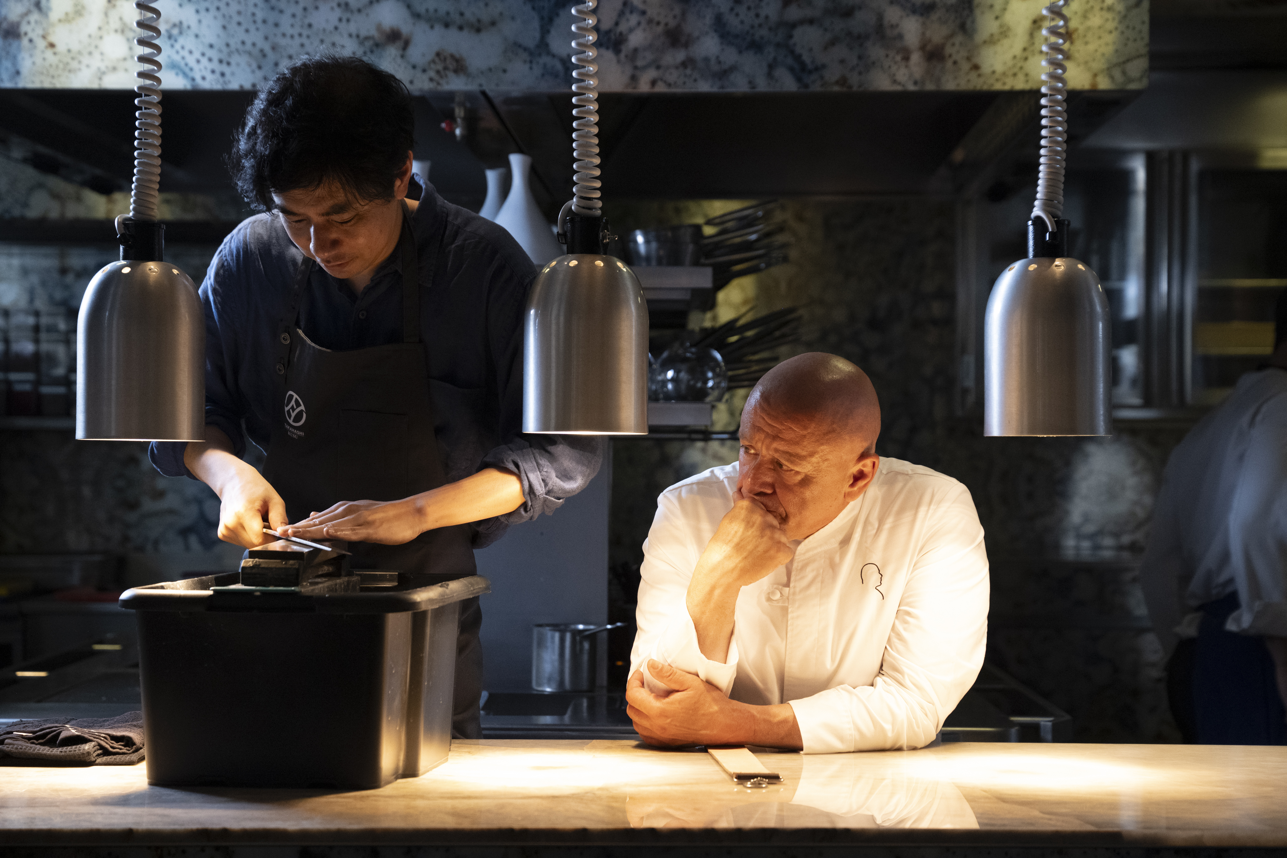 「見ただけで“本物”だとわかったよ・・」──フランス料理界の巨匠、ティエリー・マルクス氏が惚れた高橋楠の包丁の魅力とは？