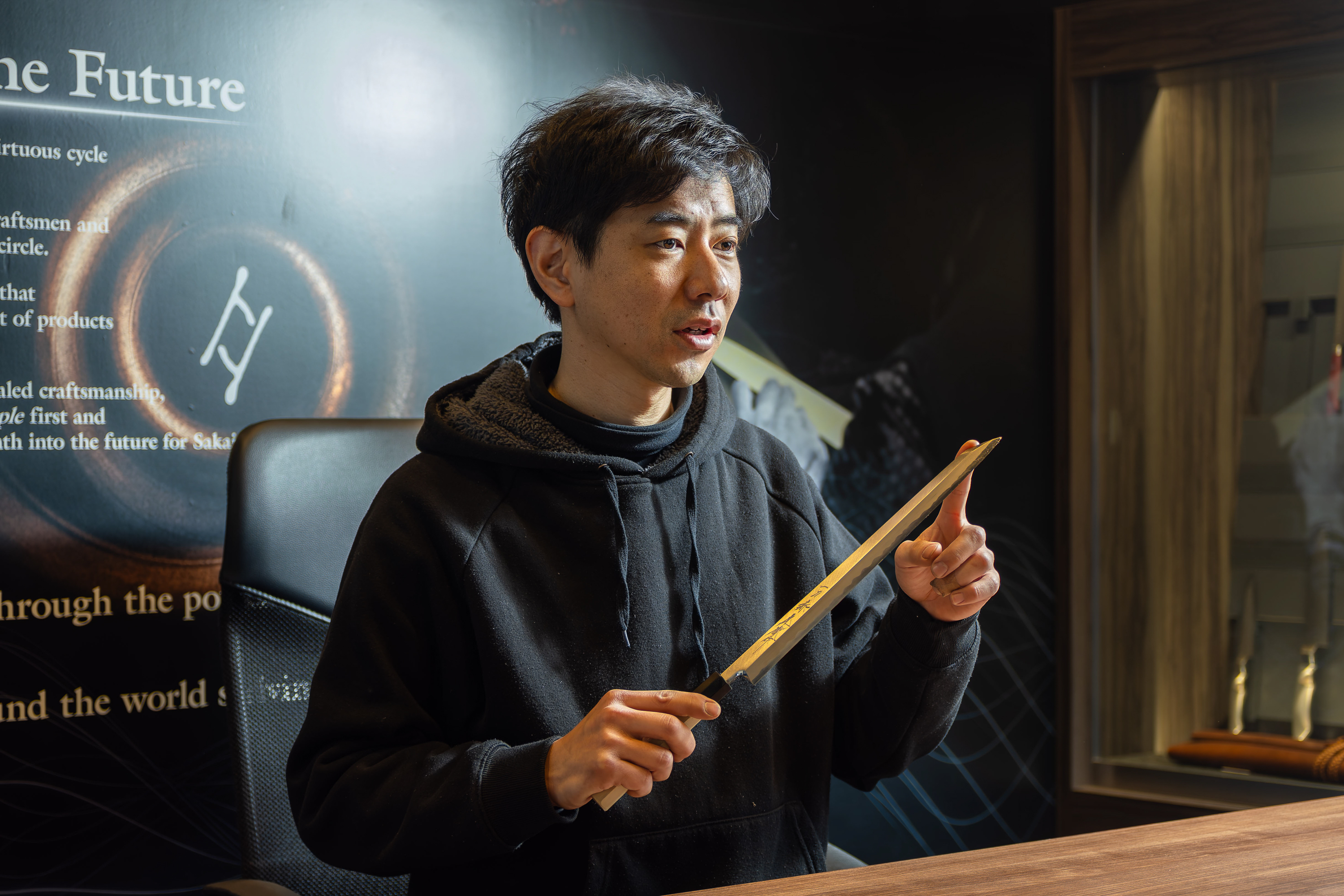 プロ仕様の堺包丁をもっと身近な存在にーー。G7大阪・堺貿易大臣会合記念品への軌跡と鍛冶師減少に歯止めをかける4代目社長の志