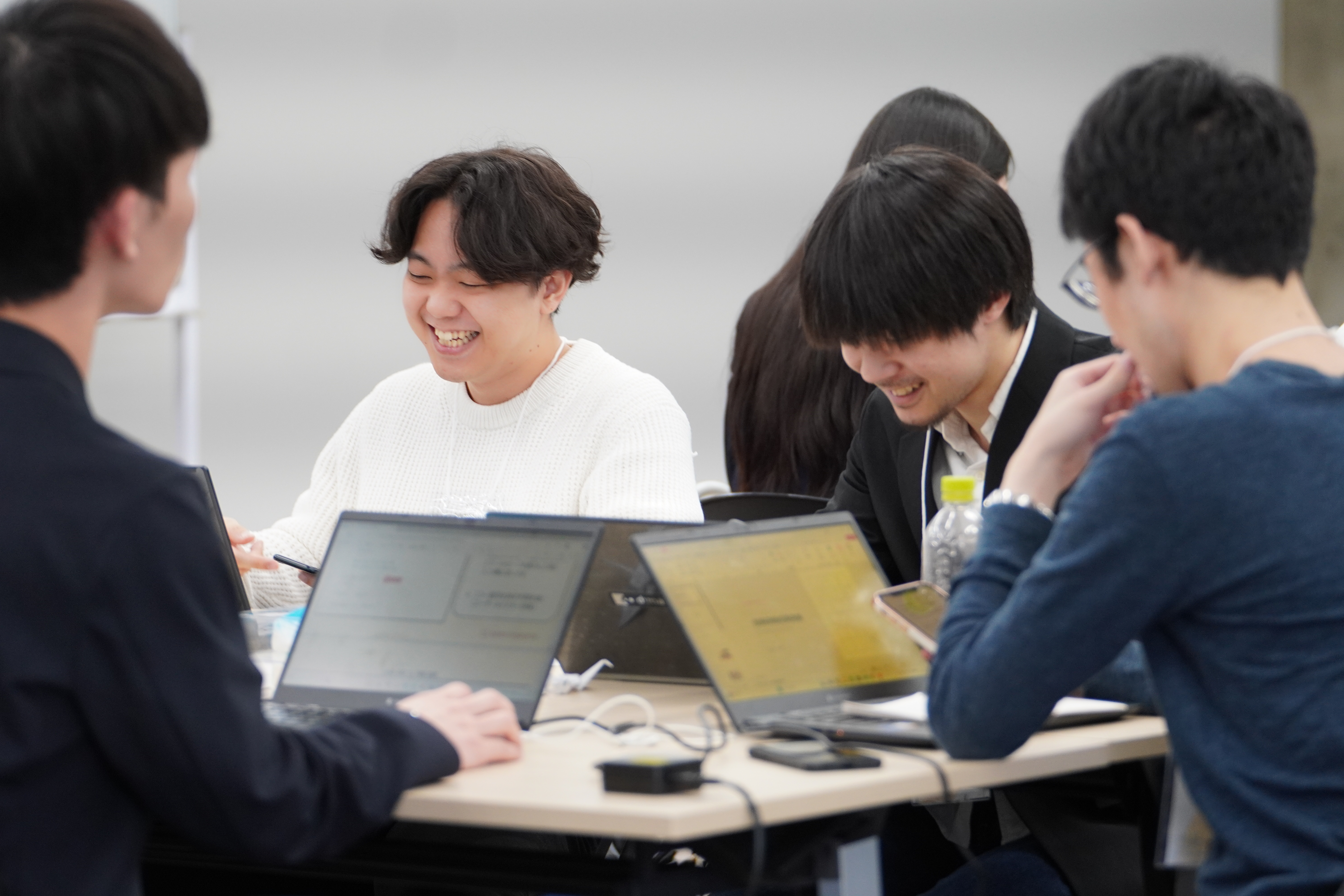 3つの“底上げ”で、技術と自信を身につける！ーー若手社員が語る、オープンリソースの技術研修（前編）