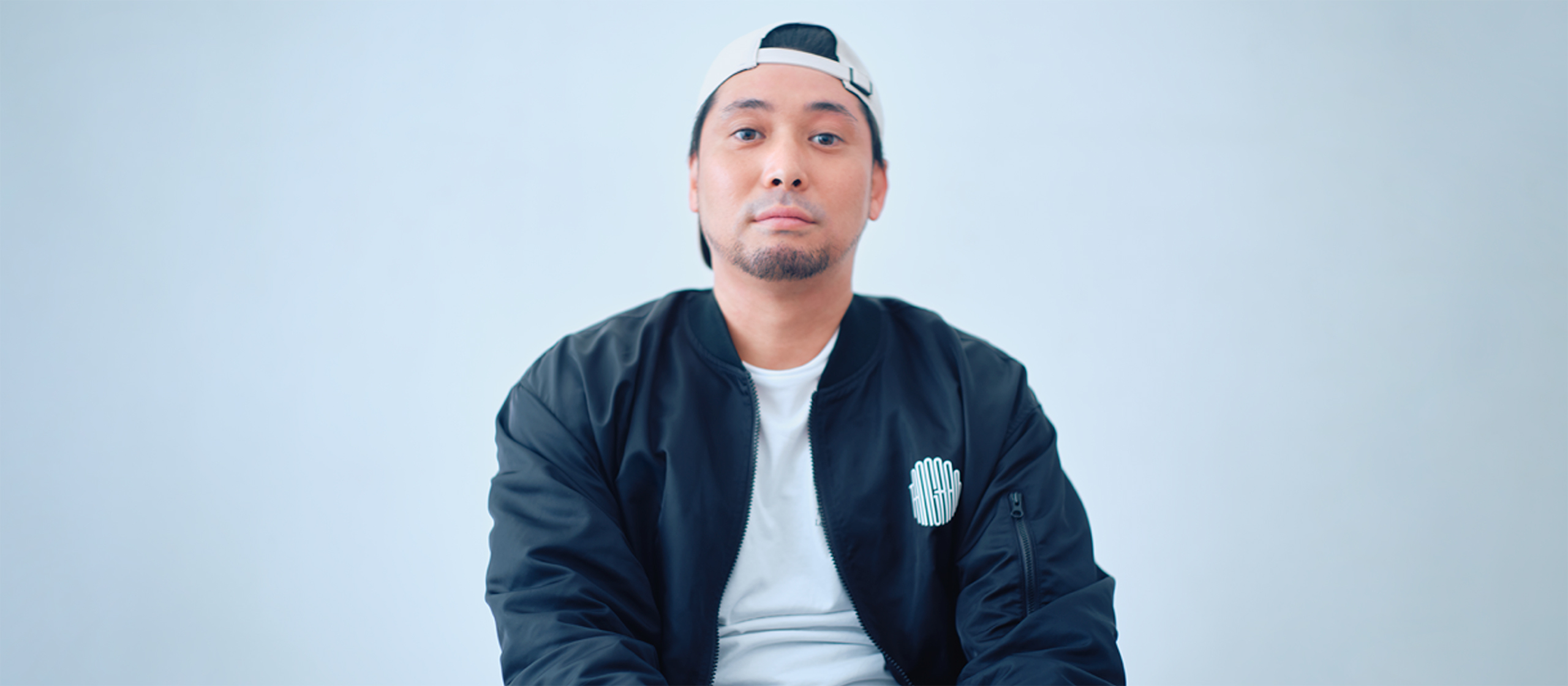 社員インタビュー｜プロダクションマネージャー（PM）ってどんな仕事？ 広告制作の“現場”を動かす縁の下の力持ち