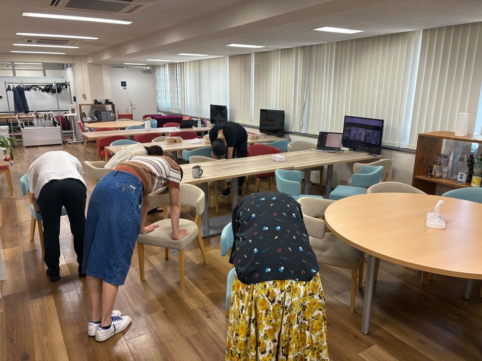 福岡のIT企業にある、ちょっとユニークな福利厚生─カラビナテクノロジーの「給食」と「ストレッチ」から見えるカルチャーとは？