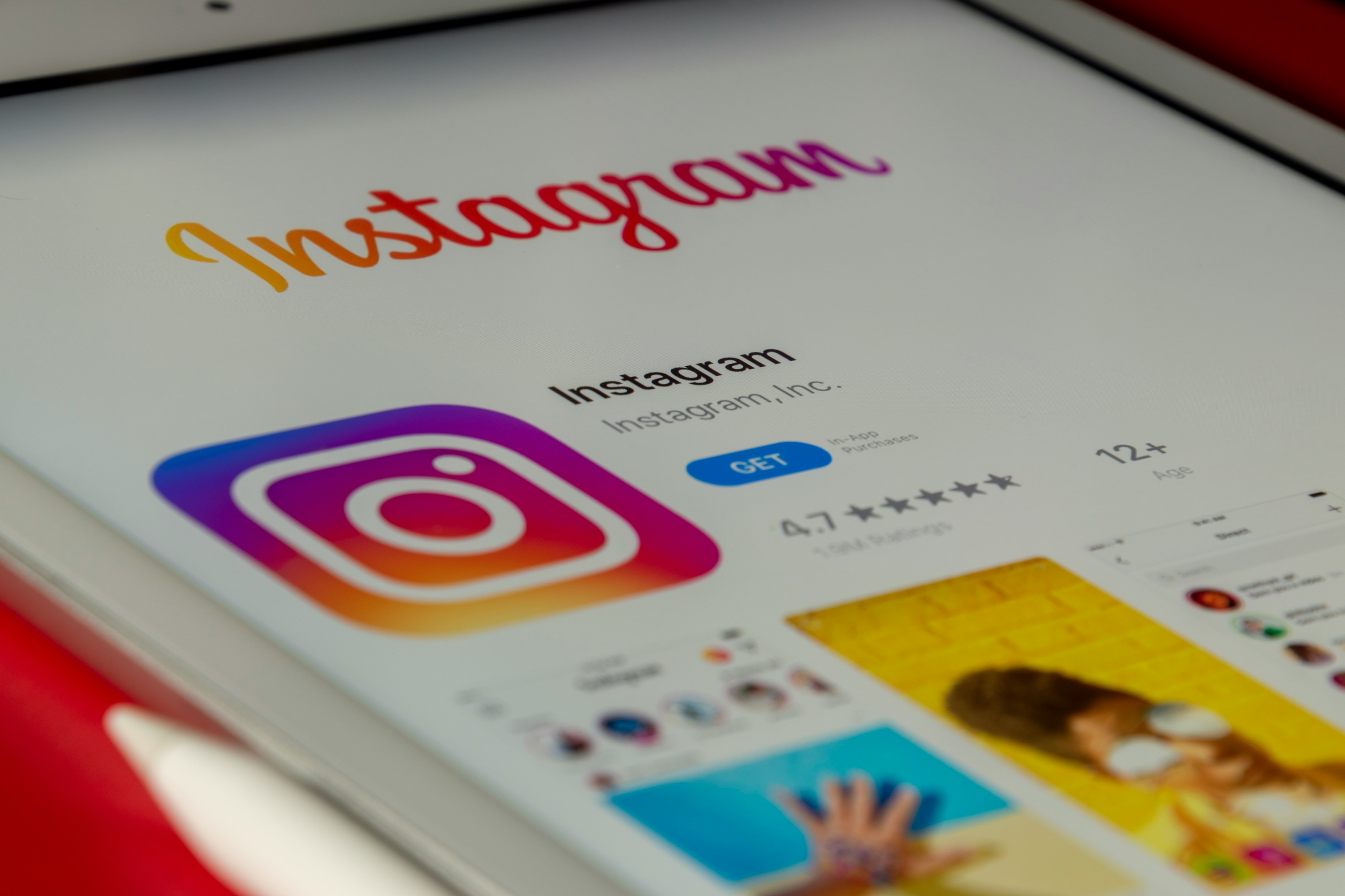 【2025年最新】Instagramのアルゴリズムを徹底解説！公式見解に基づいた運用のポイントも紹介