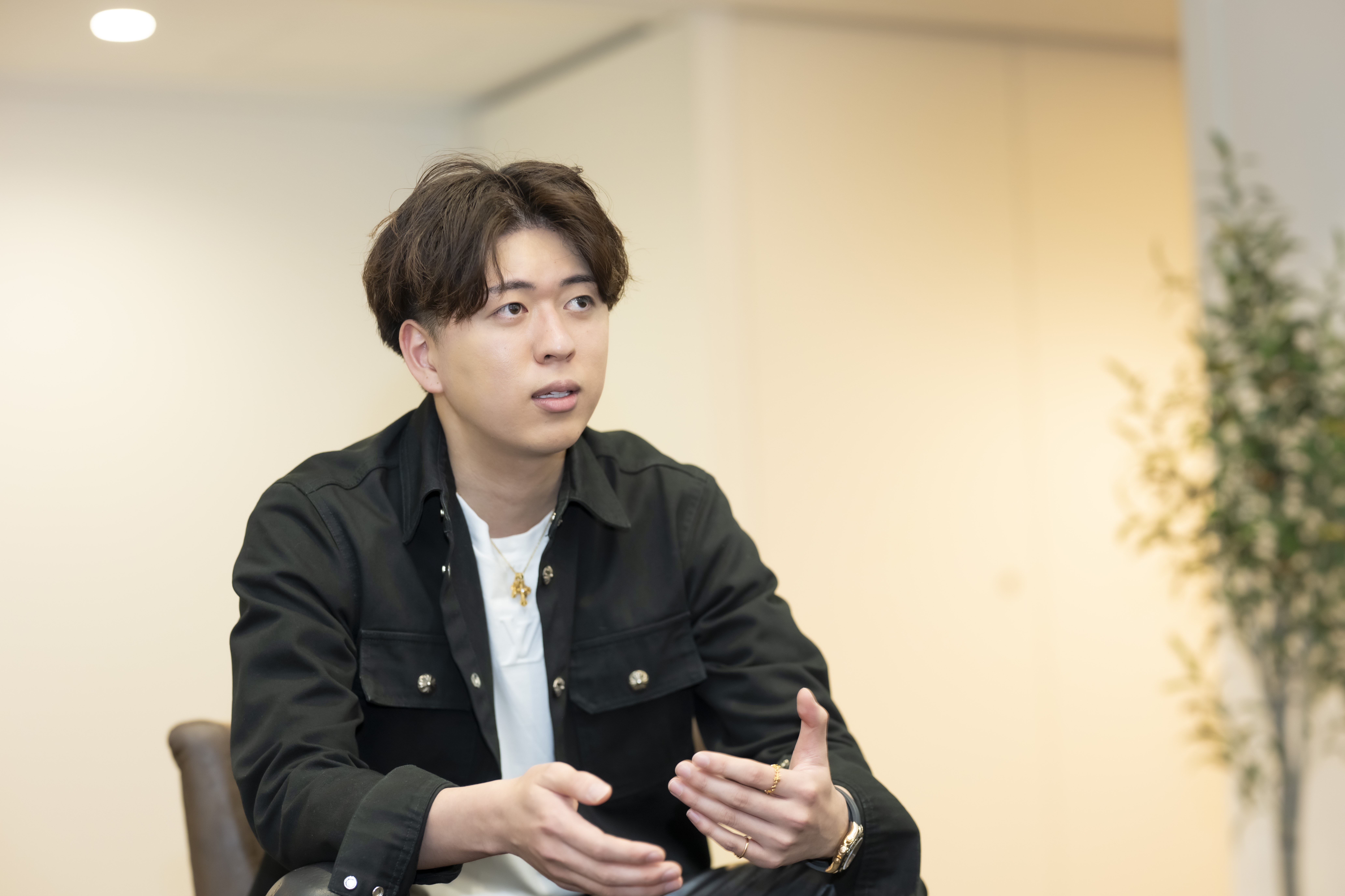 ｜創業ストーリー｜たった3人、小さなオフィスから──売上20億円企業へ成長し、営業から“経営者”を生む組織へ
