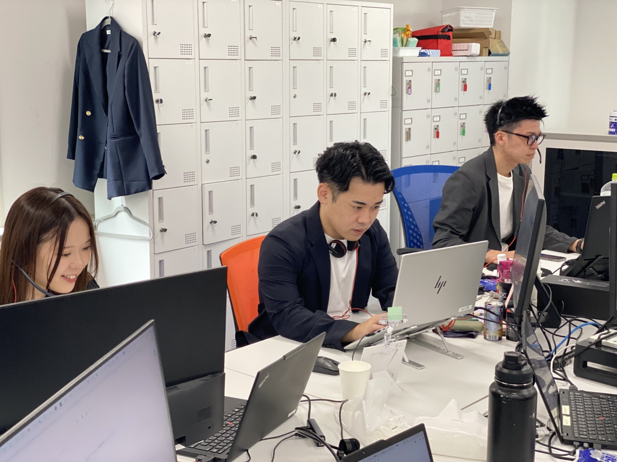 社会人としてのスタートダッシュを決めるために…！学生のうちからハイレベルな営業経験を！