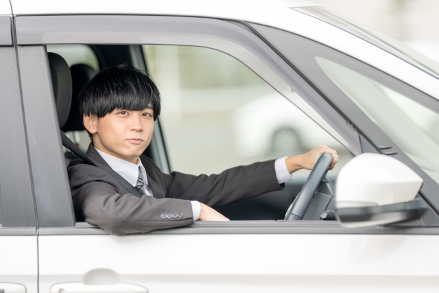 【営業部の１日に密着！！】