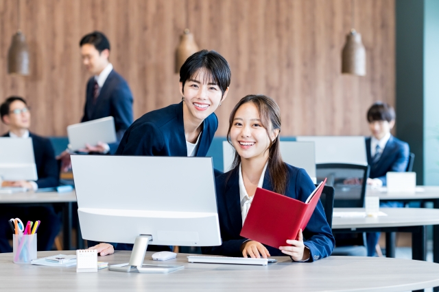 キャリア形成を本気で考えるあなたへ｜チェンジ新卒採用情報解禁