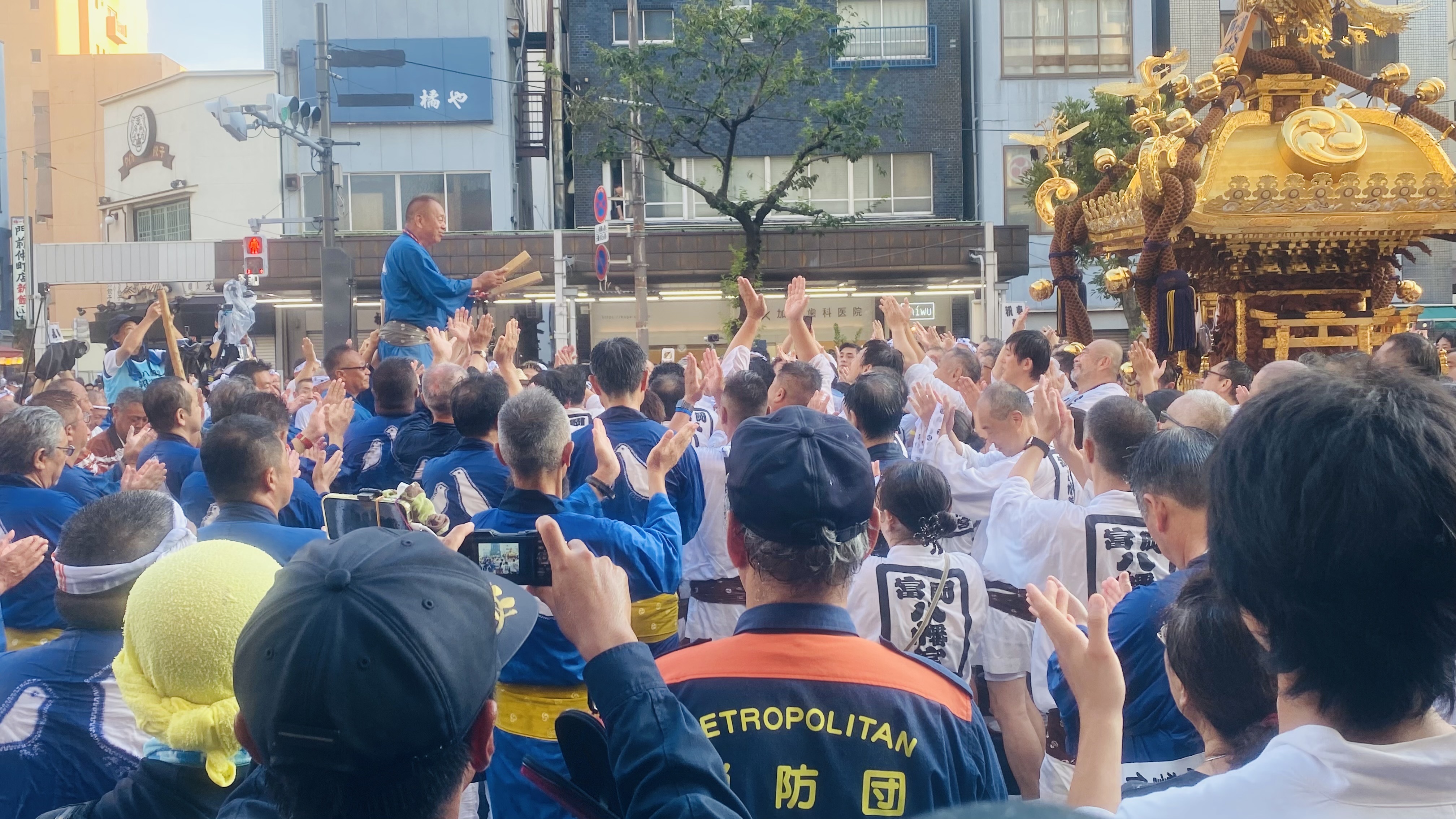 35度の猛暑日、びしょ濡れで仕事してました。（正確には、お祭りで）｜サマンサの、ちょっと変わった夏の日常