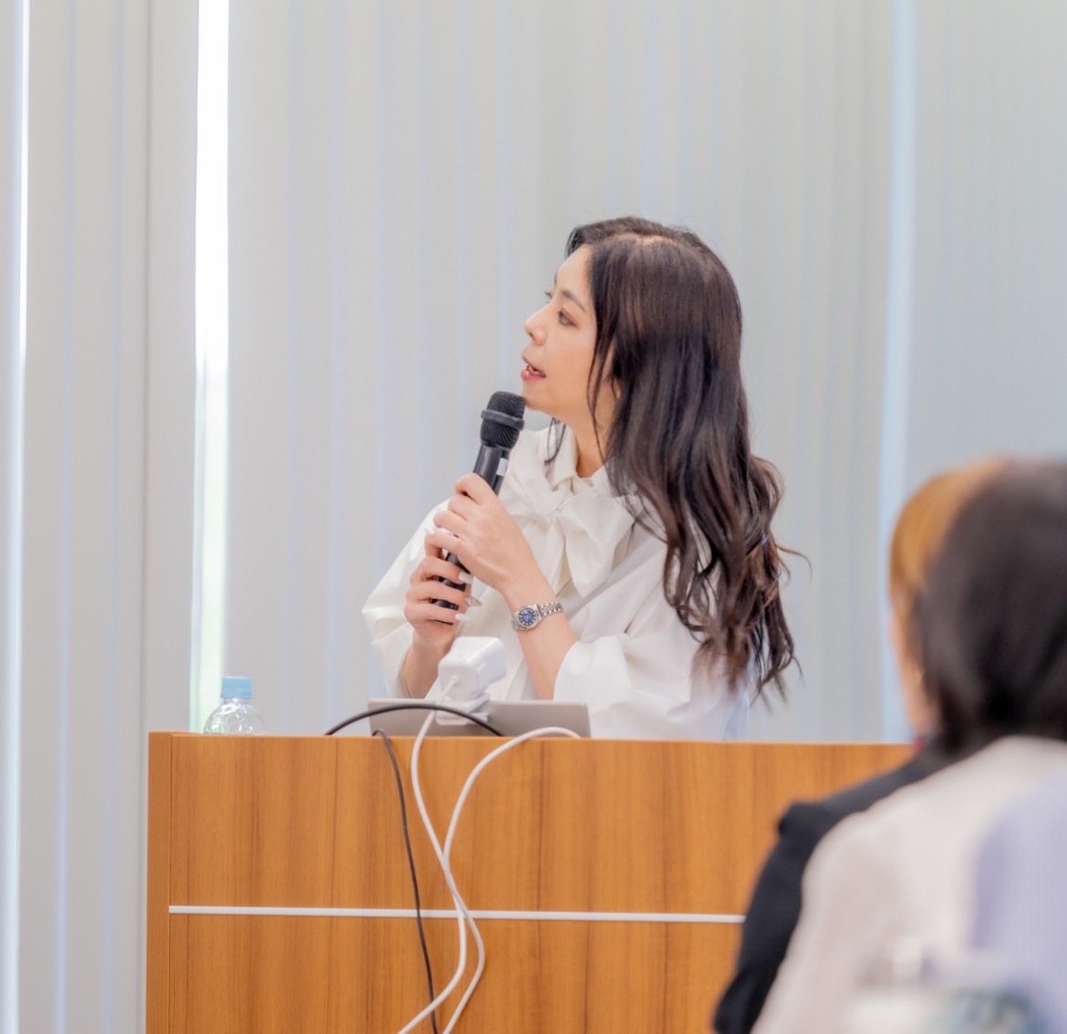 接客販売コンサルタントとして活動する、たかみず保江