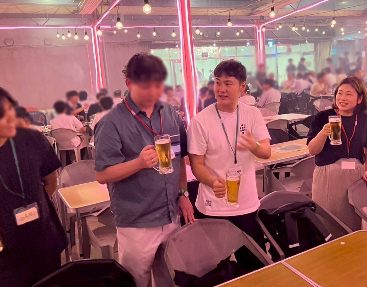 【株式会社ポロック】令和７年７月　ビアガーデンにて報告会！