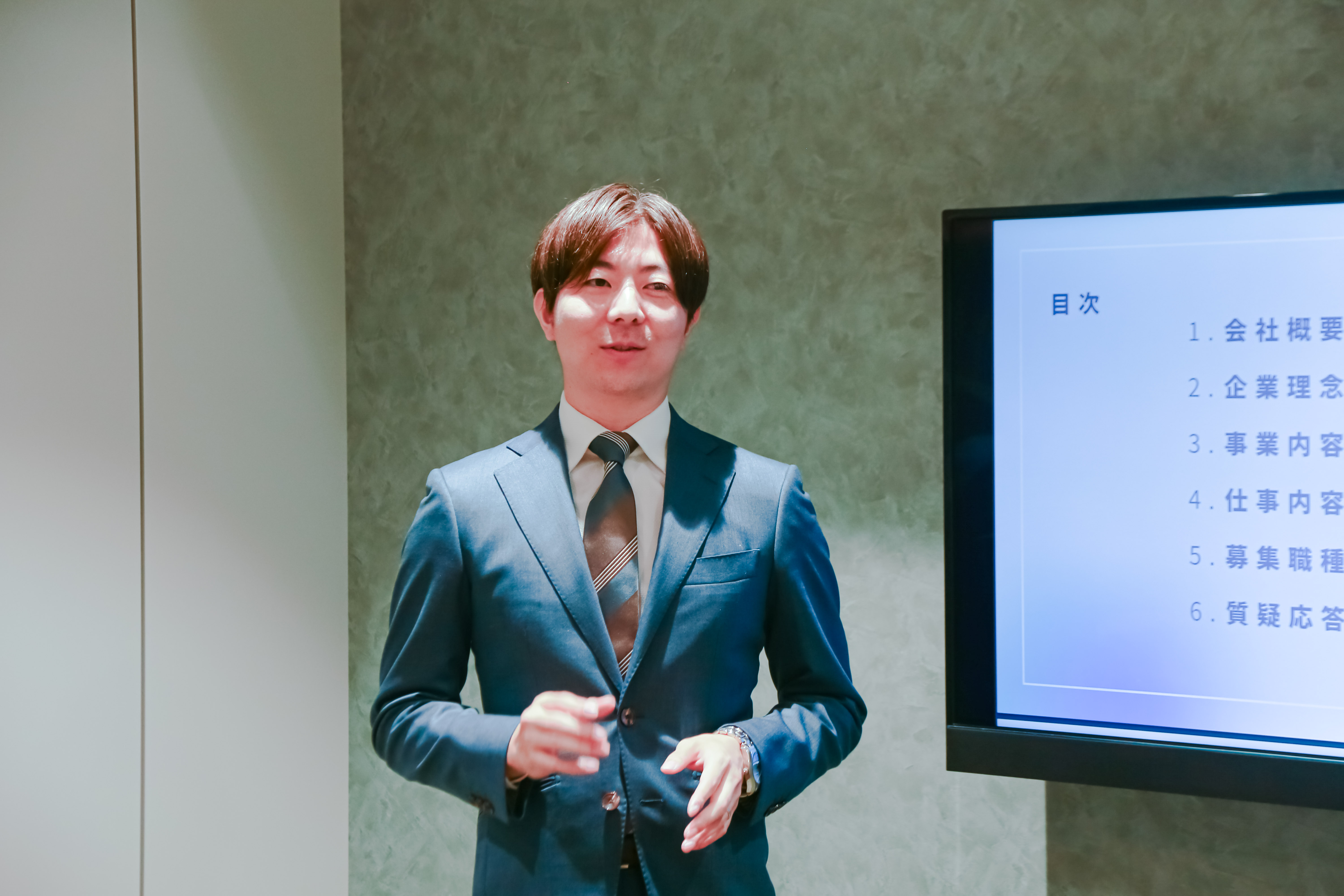 新規事業で即受注！今週のMVPに輝いたセールスリーダー