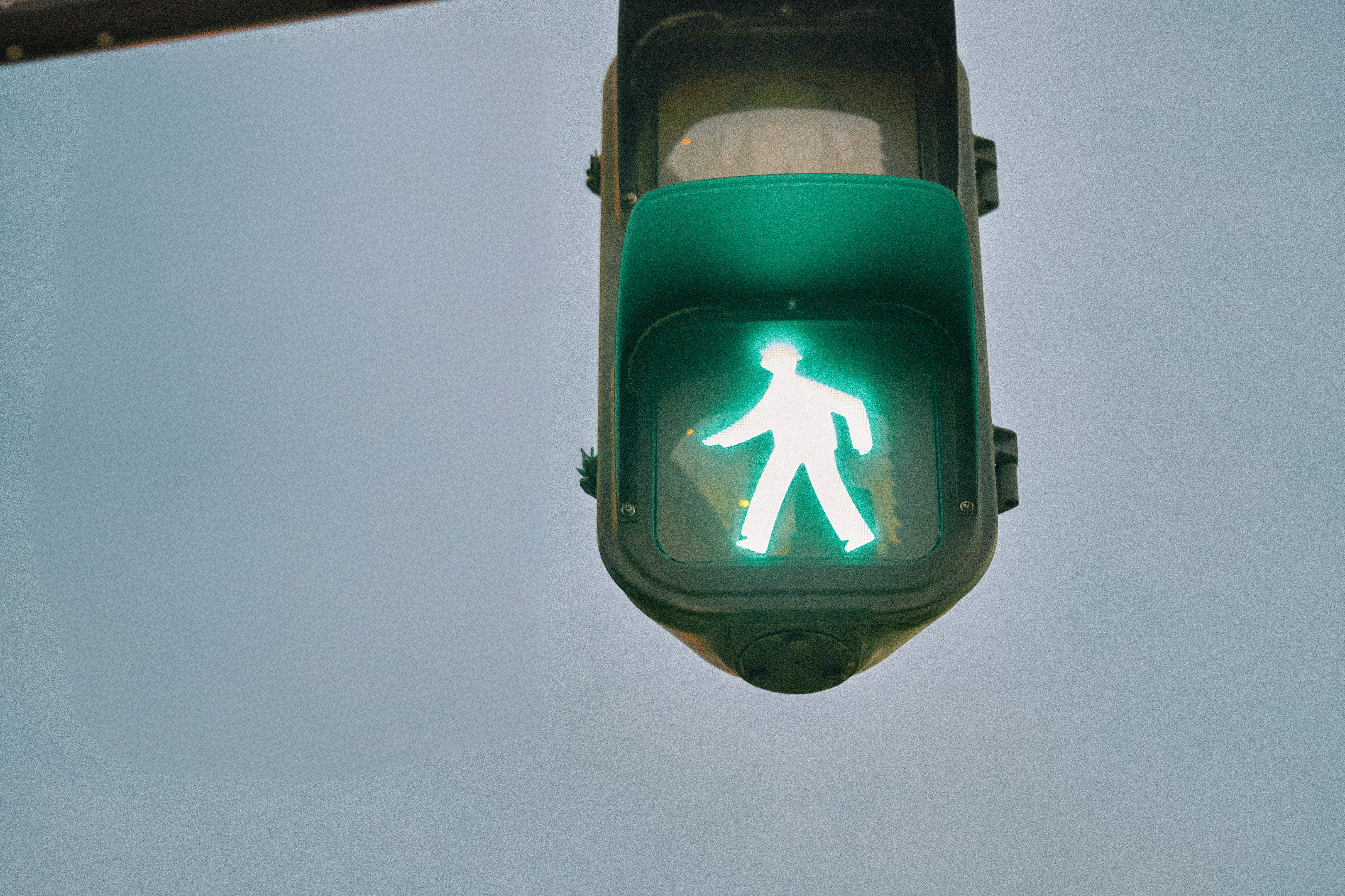 【中原優介】信号機は赤よりも青よりも“点滅”が一番クリエイティブだった