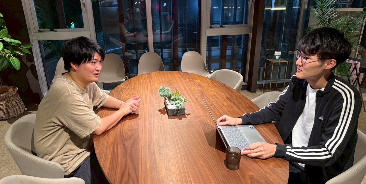 変な社員紹介しますよー
