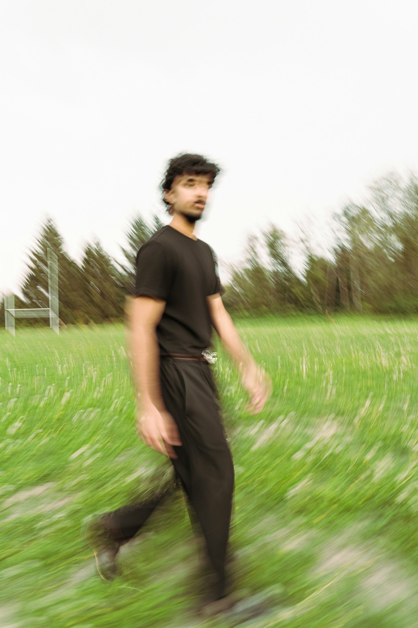 「どんな事業でも、成果の出る仕組みはつくれる。」そう確信するようになったのは、複数の業界で“構造”を見つけ出してきた経験があるからです。