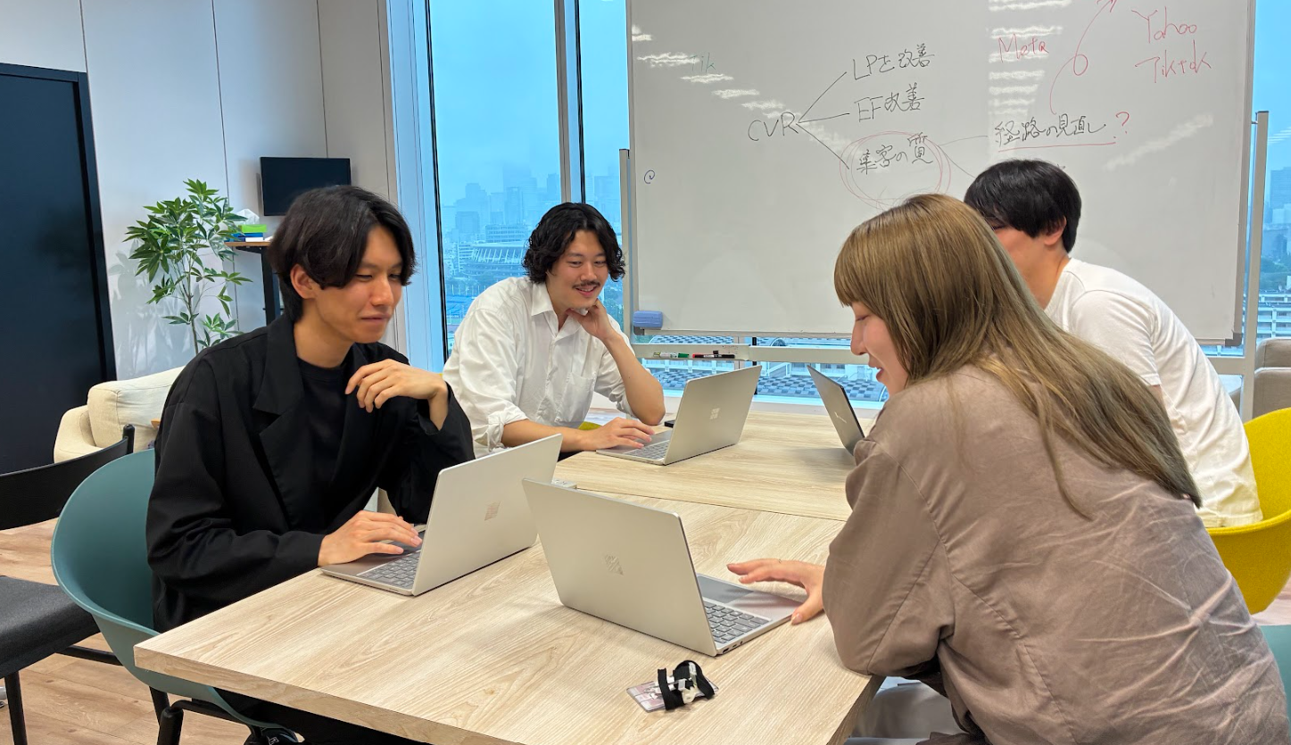 【マーケターグループインタビュー】バラバラの個性がむしろチームの強み