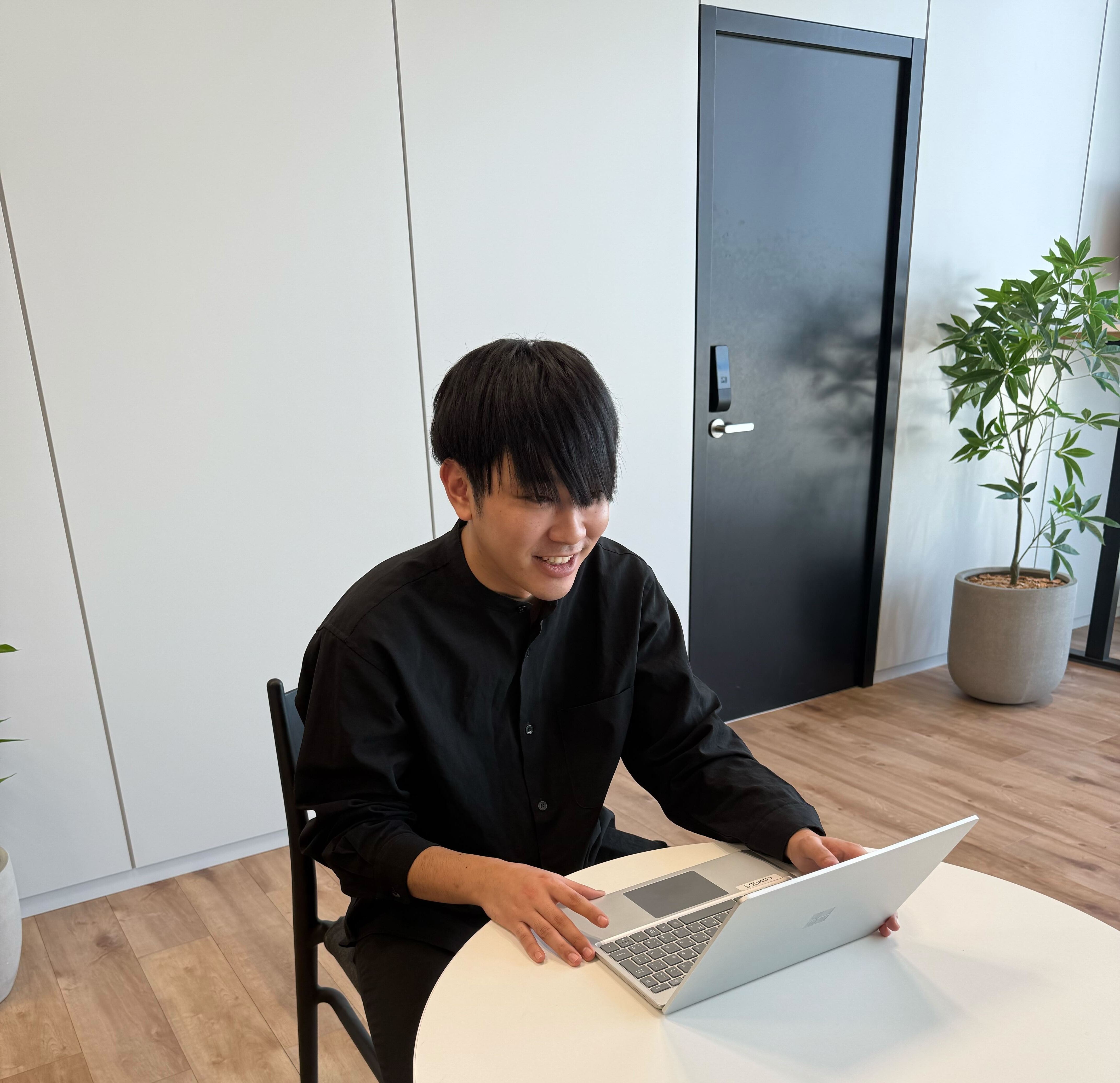 【25新卒インタビュー】入社1ヶ月で見えた「挑戦」のフィールドと、未来の事業を担う決意