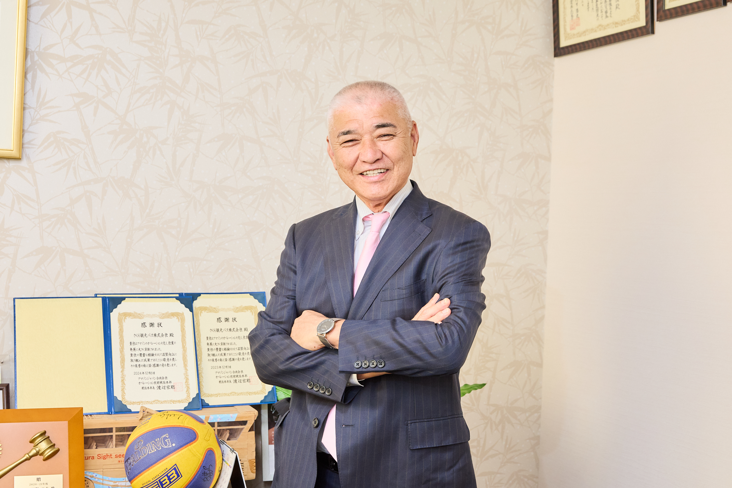 【さくら観光バスの社長が語る「やばい」歴史！】リストラから「家族を支えるため」に始まった創業。幾多の危機（震災・コロナ禍）を乗り越えたさくら観光バスの粘り強さ