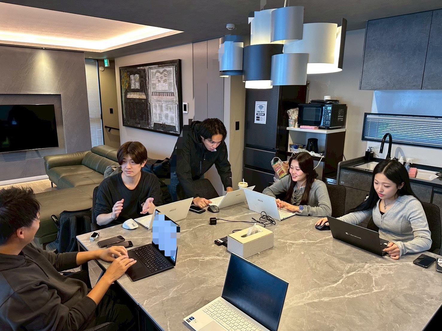 オフィスを飛び出し、本気で戦略を練る。ソルーの作戦会議合宿