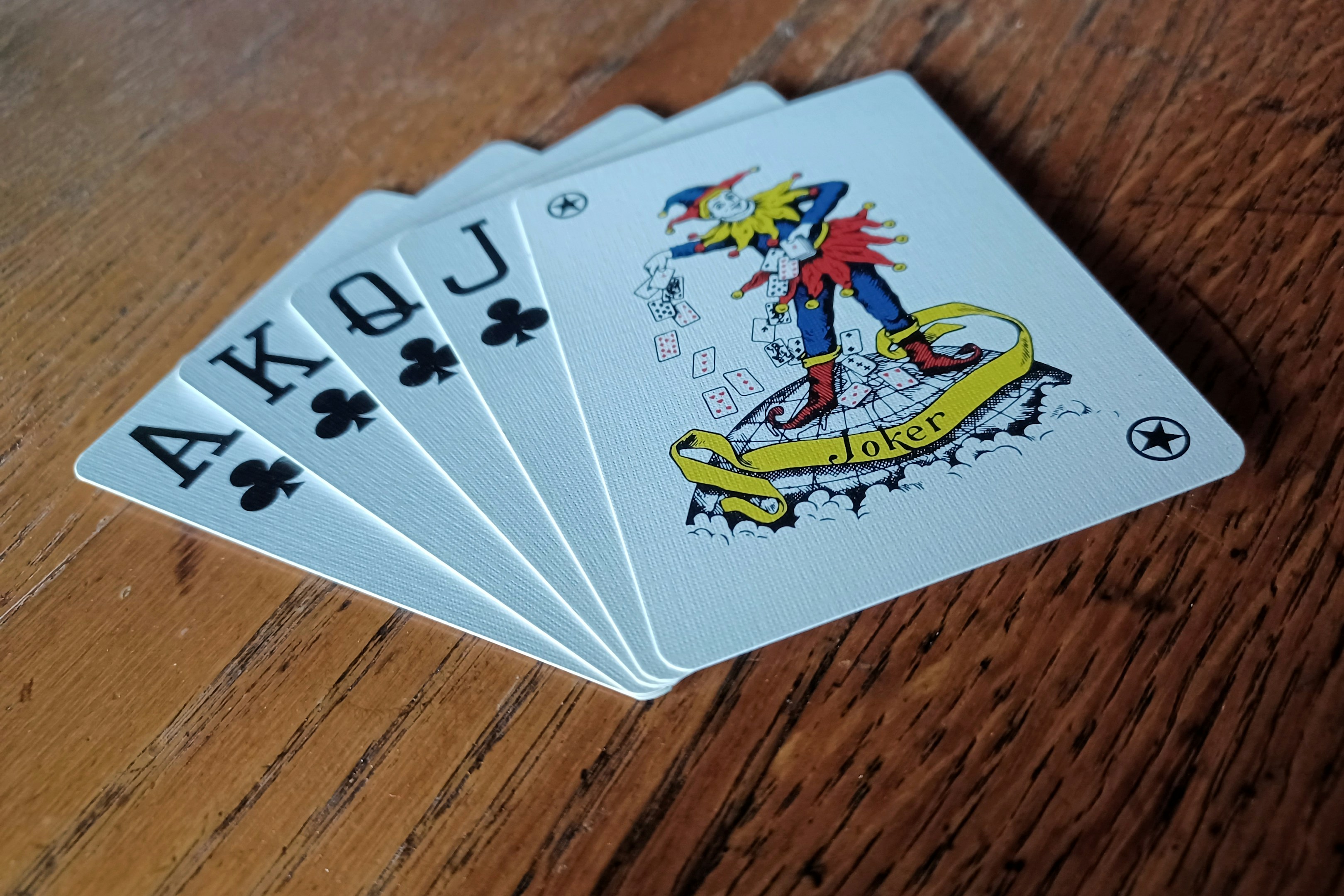 BigQueryのワイルドカードテーブルで「スキーマ推論」によりNULLが発生するメカニズム