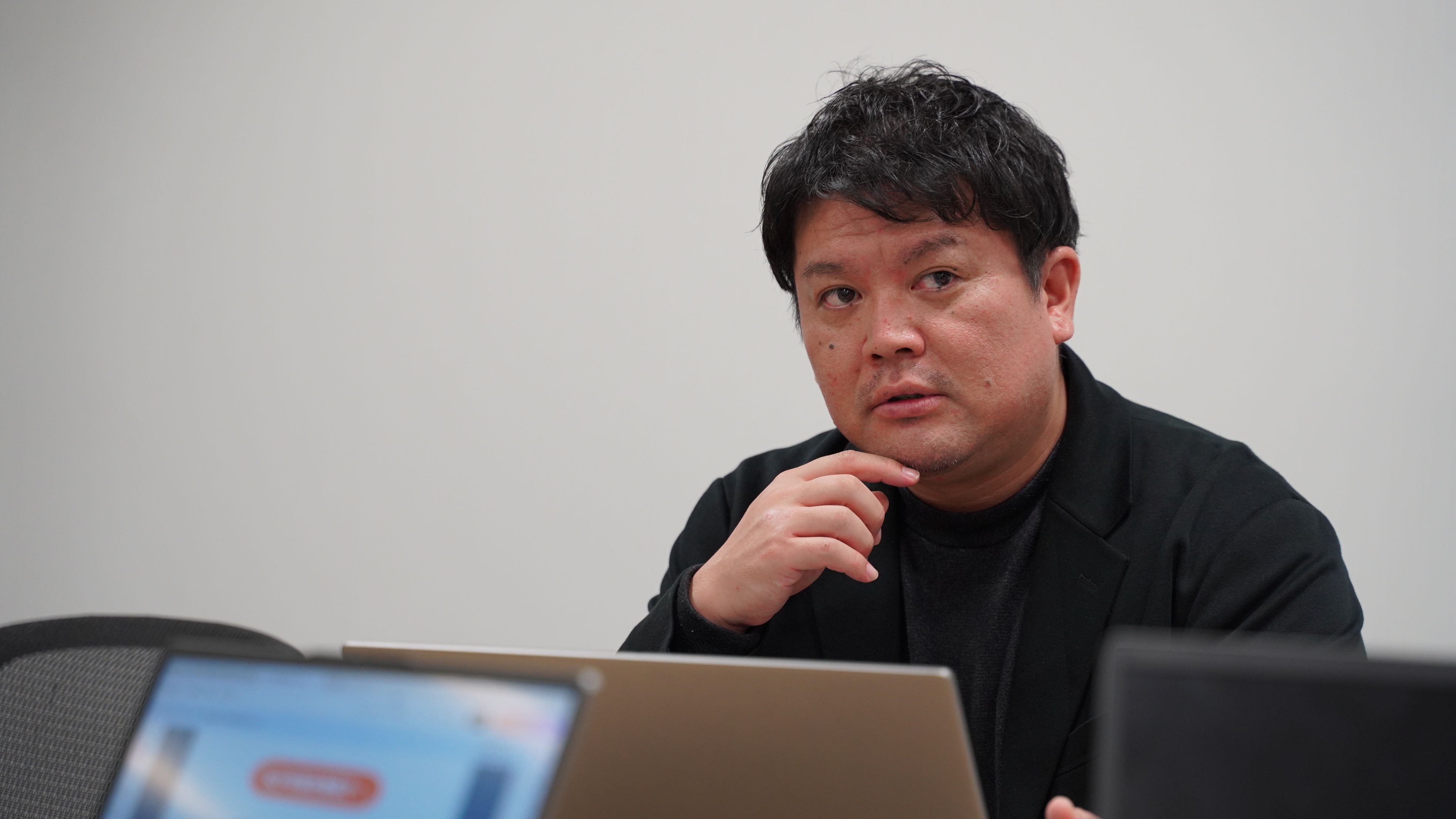 【社員インタビュー】「お客様のコスト削減が、私たちの価値」13年間の信念を貫く営業マン・川瀬が語る仕事の醍醐味