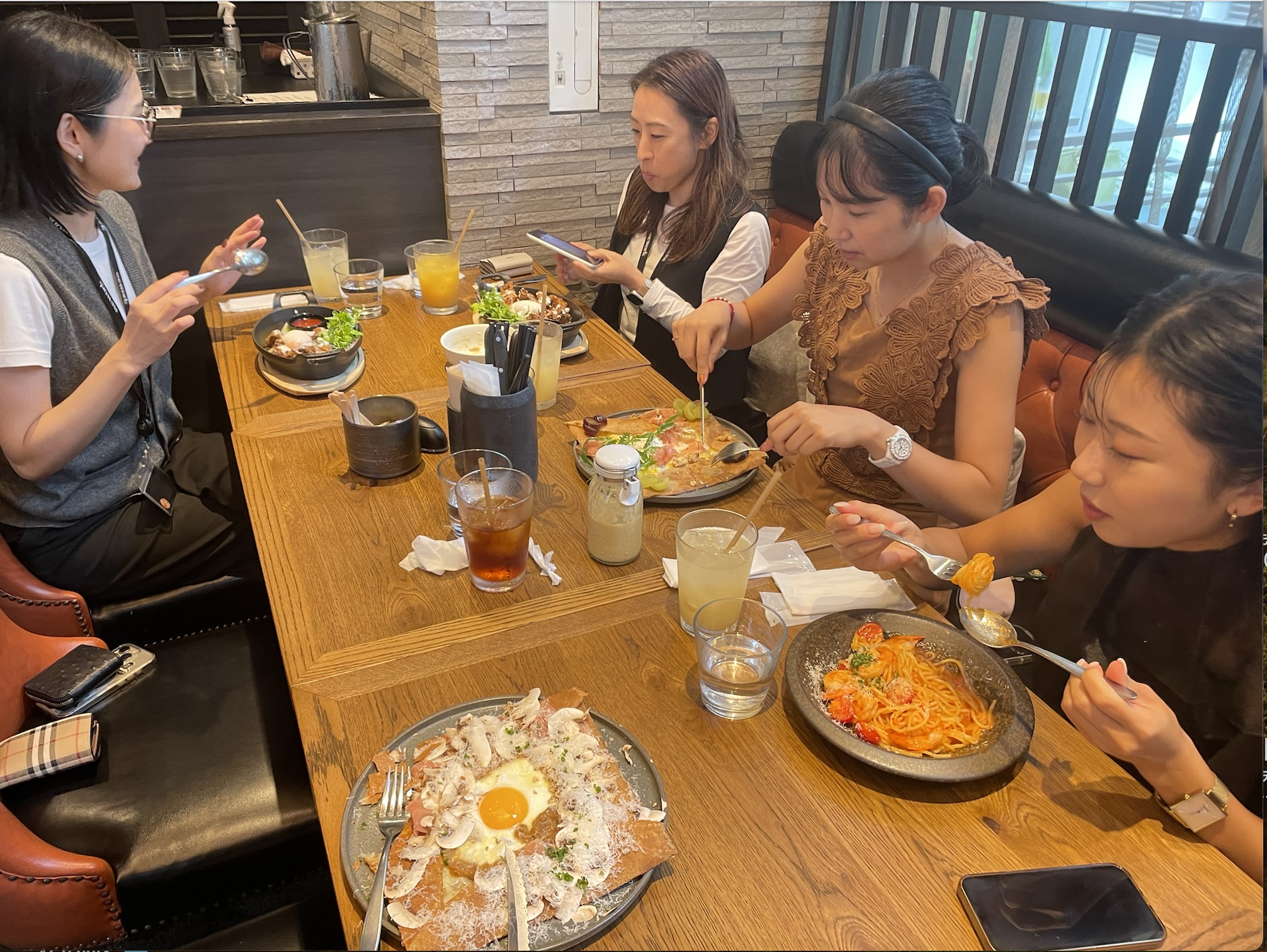 業務がスムーズになる秘訣？「ランチ手当」で親睦を深めるSSSの文化