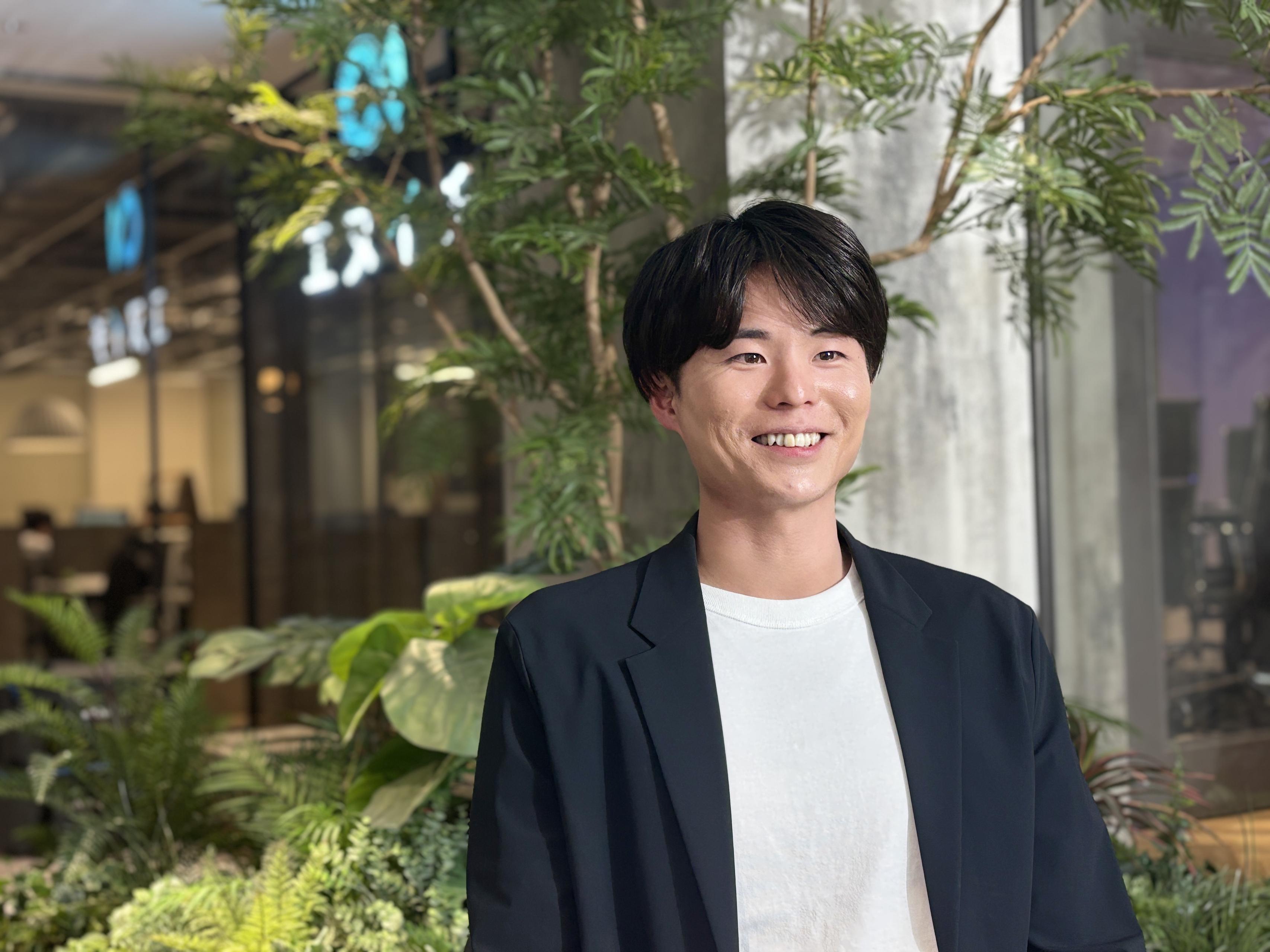 【社員インタビュー/セールスリーダー】「人生一度きり。だから挑戦する。」AIベンチャーで見つけた“働く楽しさ”とは？