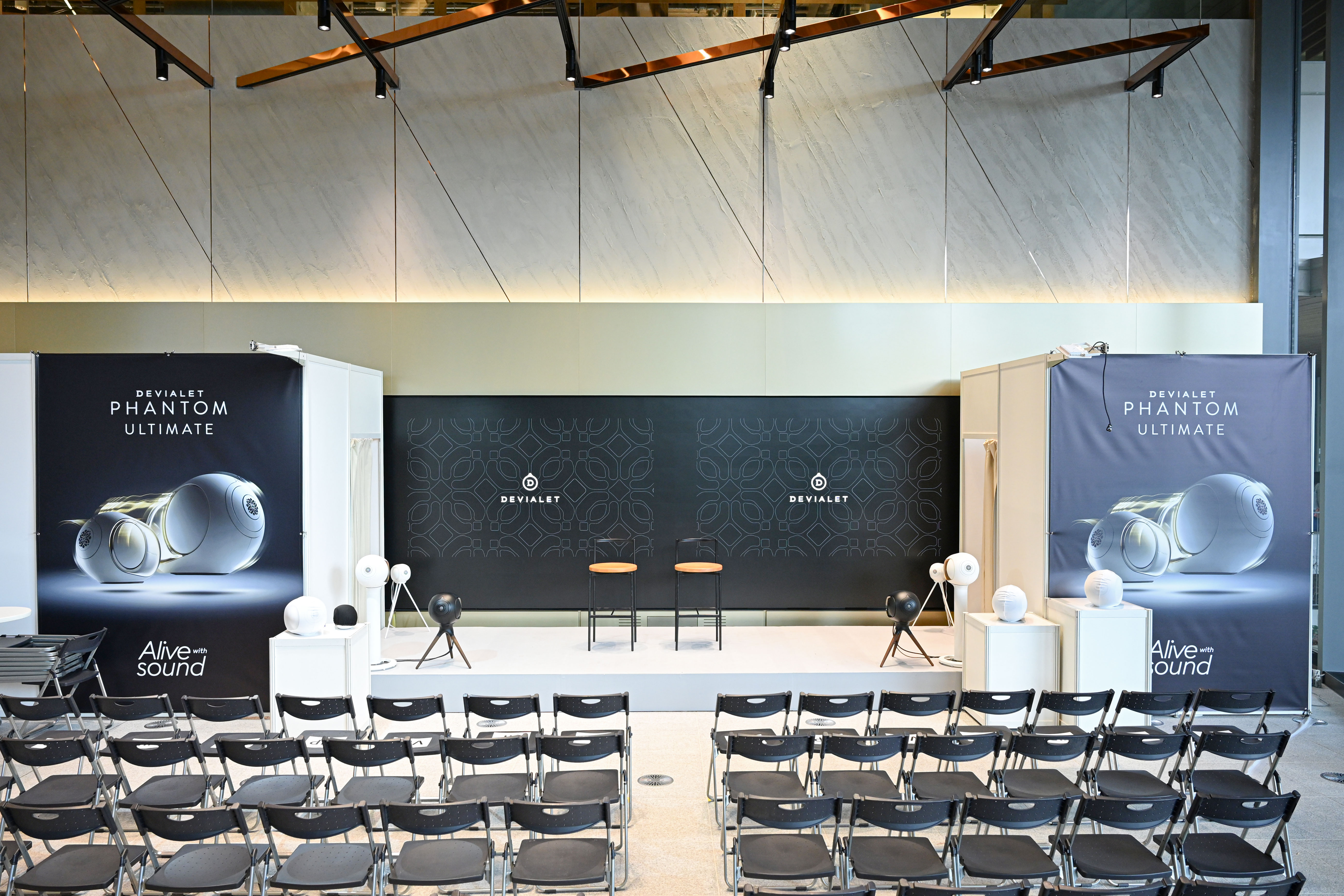 ブランドの世界観を発信していく製品発表会の様子をレポート！