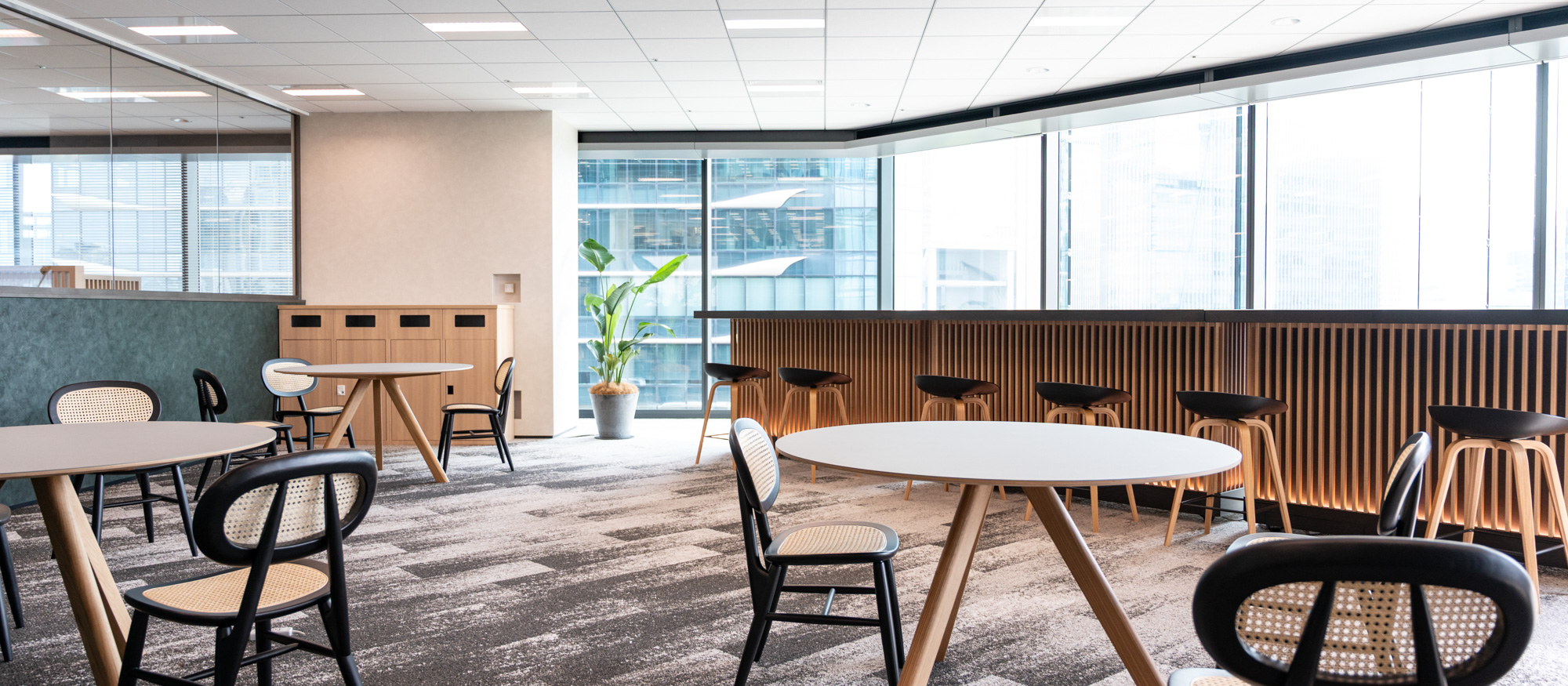 「より自由度の高い空間へ」大阪本社オフィスをリニューアルしました！