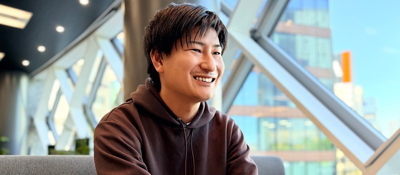 「データ情報屋」を目指して。業界を越え、新しい技術と自由な環境で課題の本質を究めるアナリストの挑戦