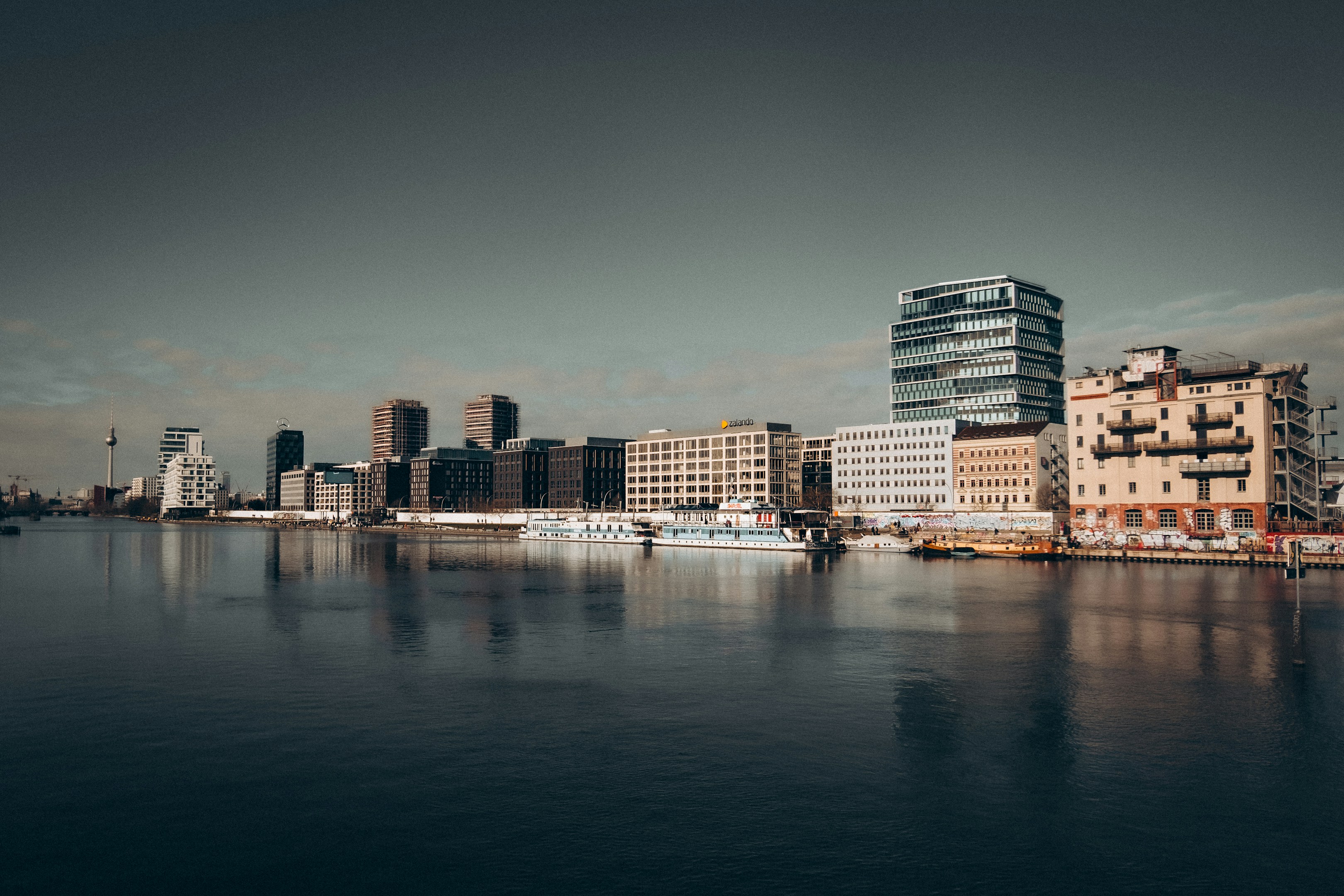 「不動産屋が、なぜ世界最大級のインディーズ音楽フェスを？」3.11の絶望から始まった、異色の創業ストーリー。