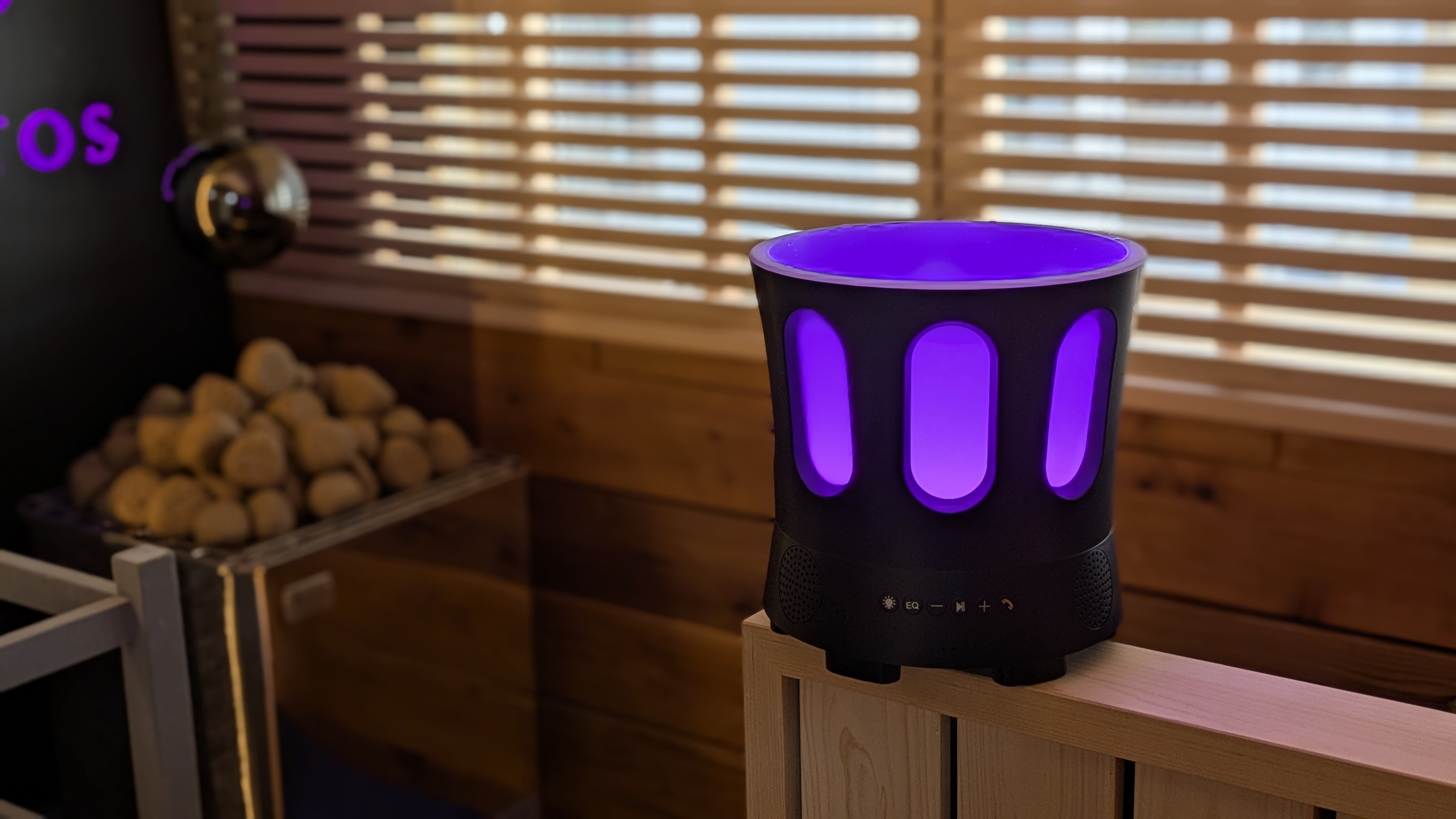 【プレスリリース】(株)メトス、サウナ室で使用可能な多機能スピーカー ZONE Speaker(ゾーンスピーカー)の販売開始