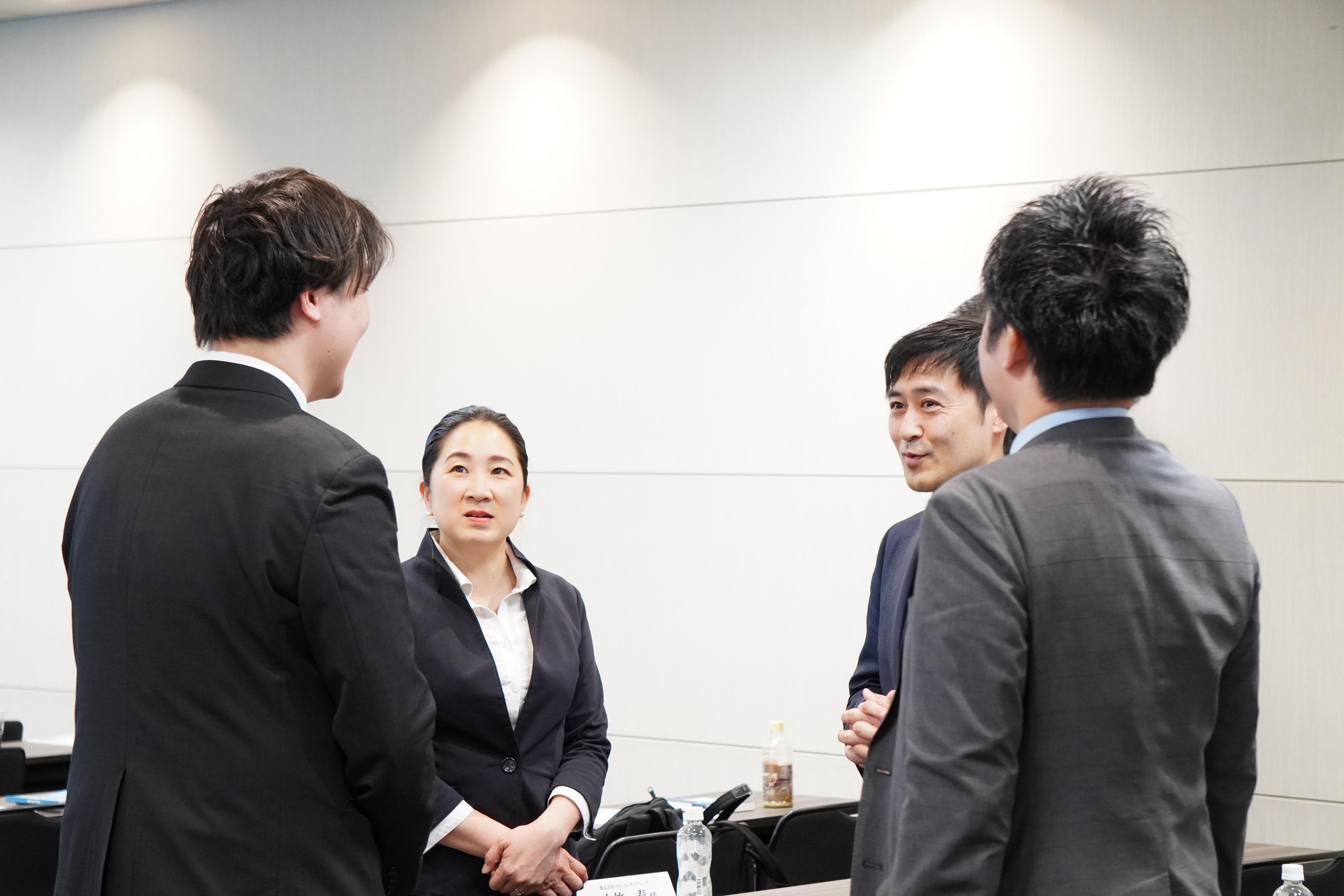 数字は見れる。でも、経営に触れたいあなたへ