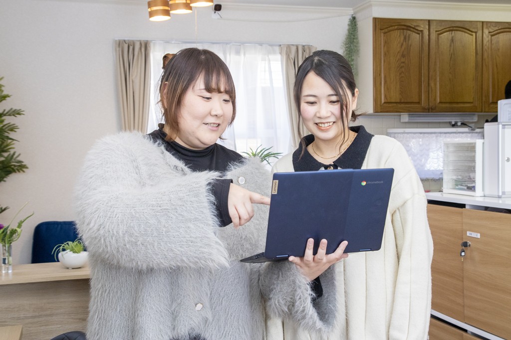 誰かの人生を「仕組み」で支える。26卒内定者が現役社員に聞いた、事務局のやりがいと本音