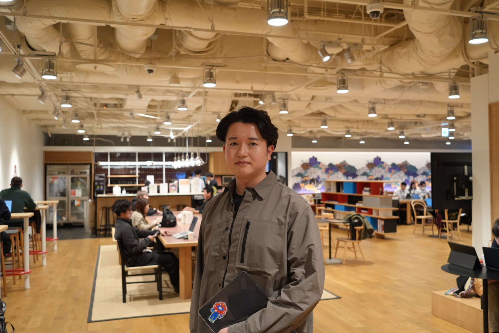 入社3ヶ月でリーダー昇格、半月で新サービス立ち上げ。A Inc 営業責任者が語る、枠にとらわれない営業の面白さ