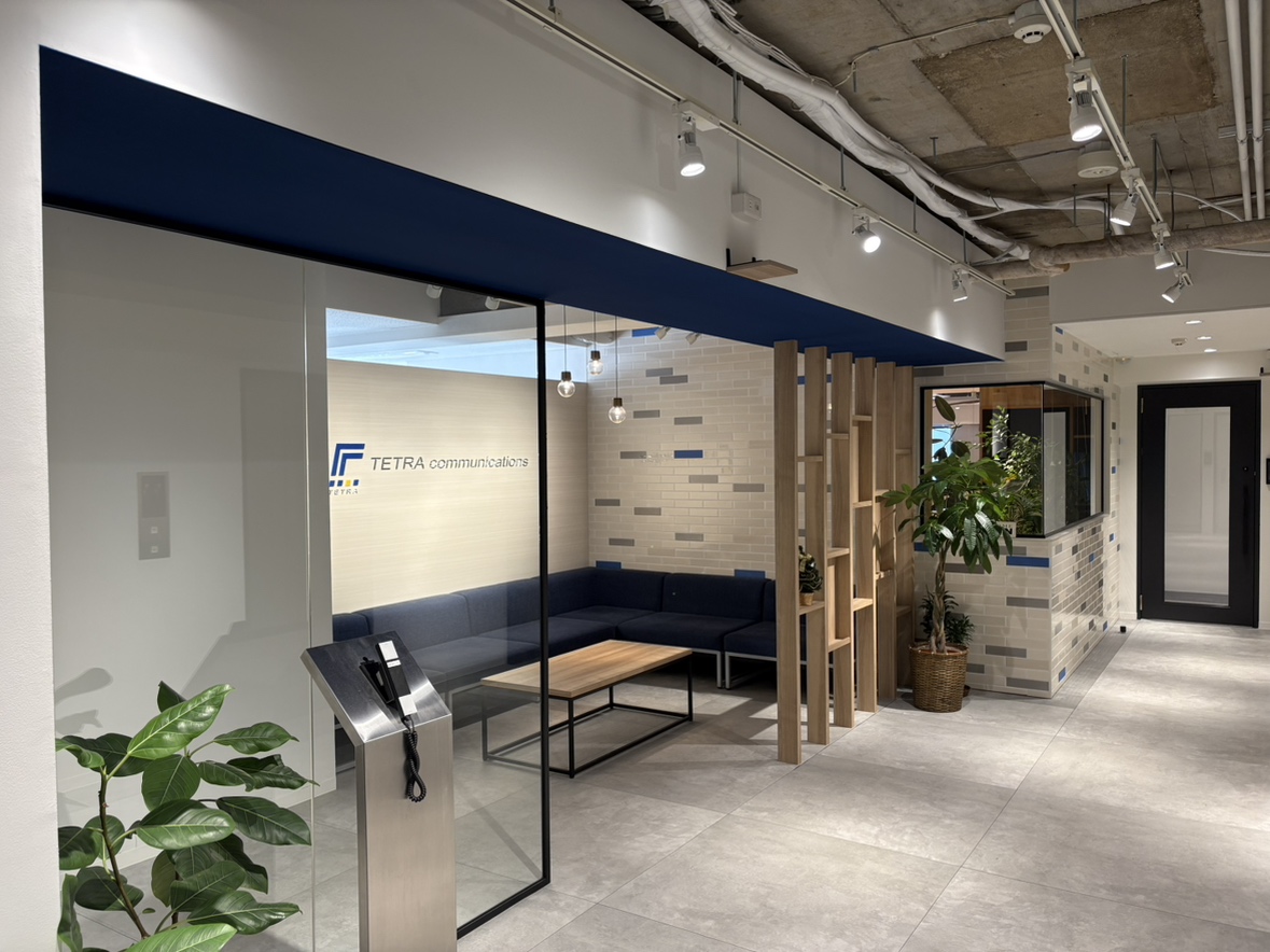 全員で集まれる環境へと成長！新オフィスで初の全体会議＆忘年会を開催しました。