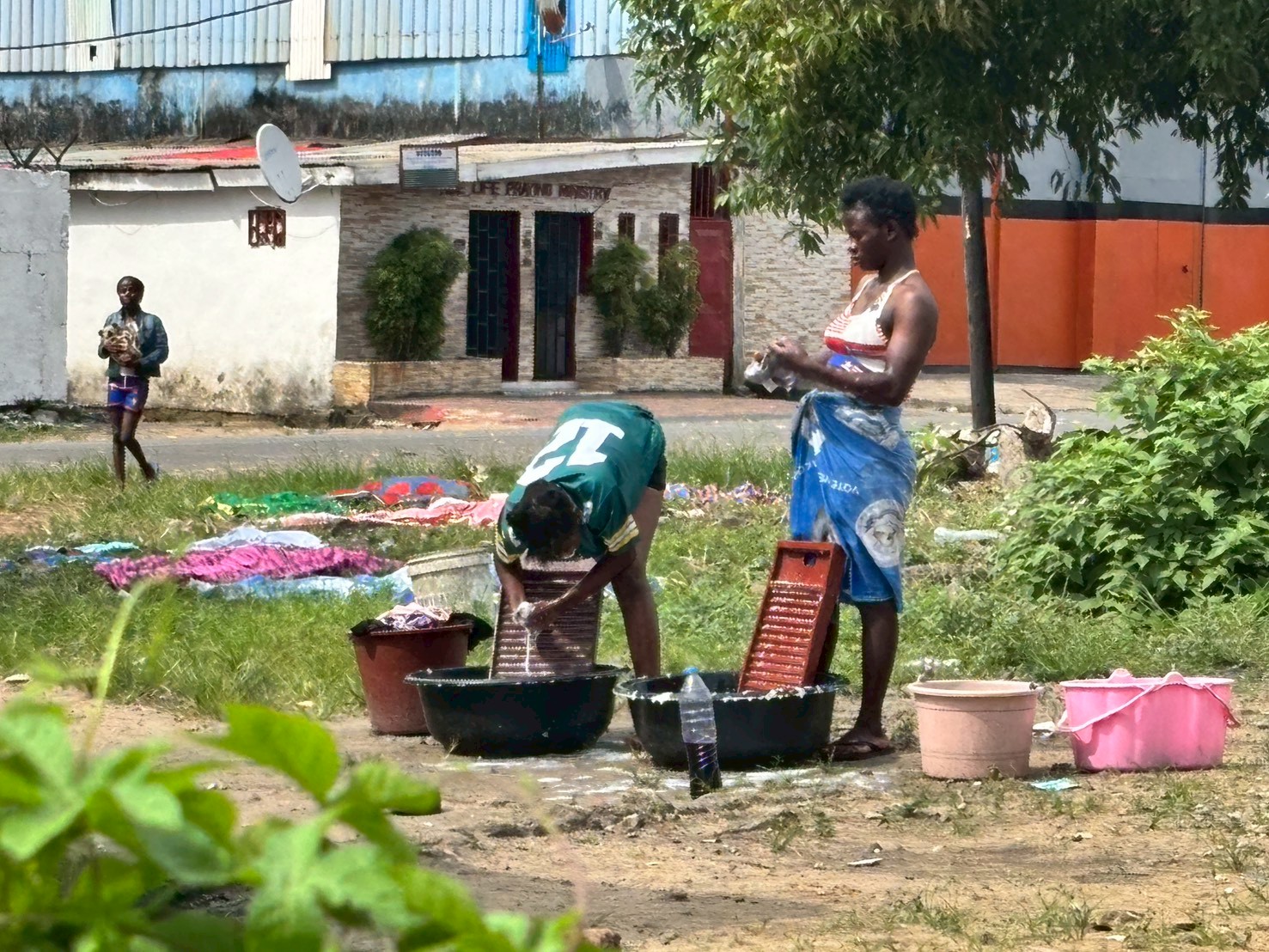 【創業ストーリー】なぜ“洗濯”なのか。現地で見た現実と、事業にした理由とは？