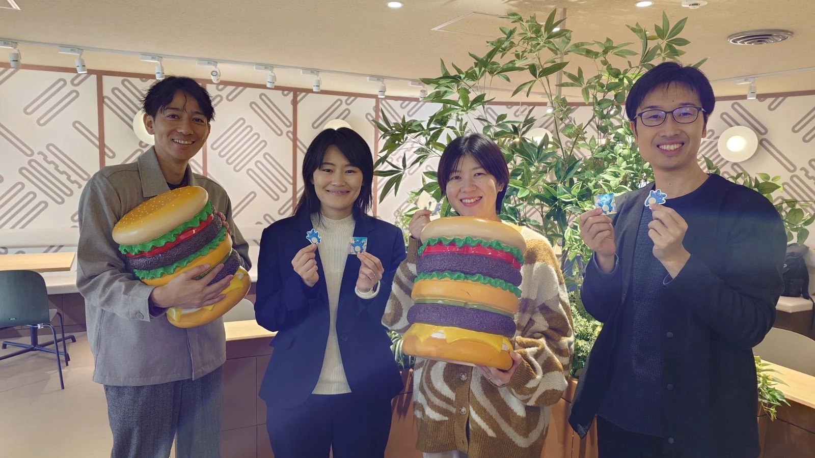 「前提は、変えてもいい」現場の違和感を放置しない。フランチャイズ本部で働く私たちが、自分たちで未来を創る理由。