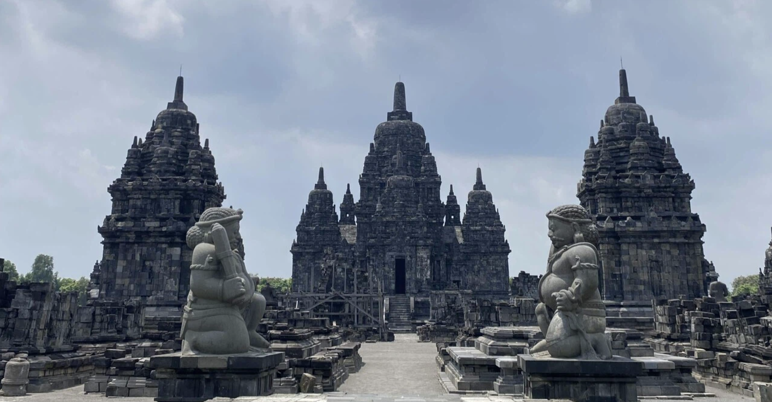 メイクするまでフェイクする。（Fake it till you make it.）