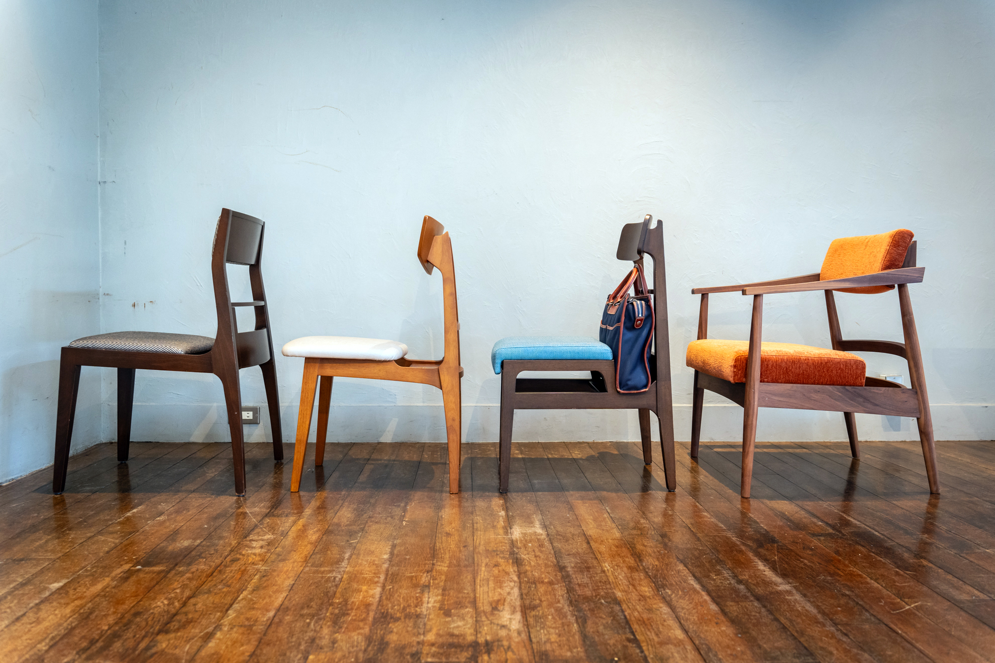 【生産】店舗に並ぶ家具や什器を作る人