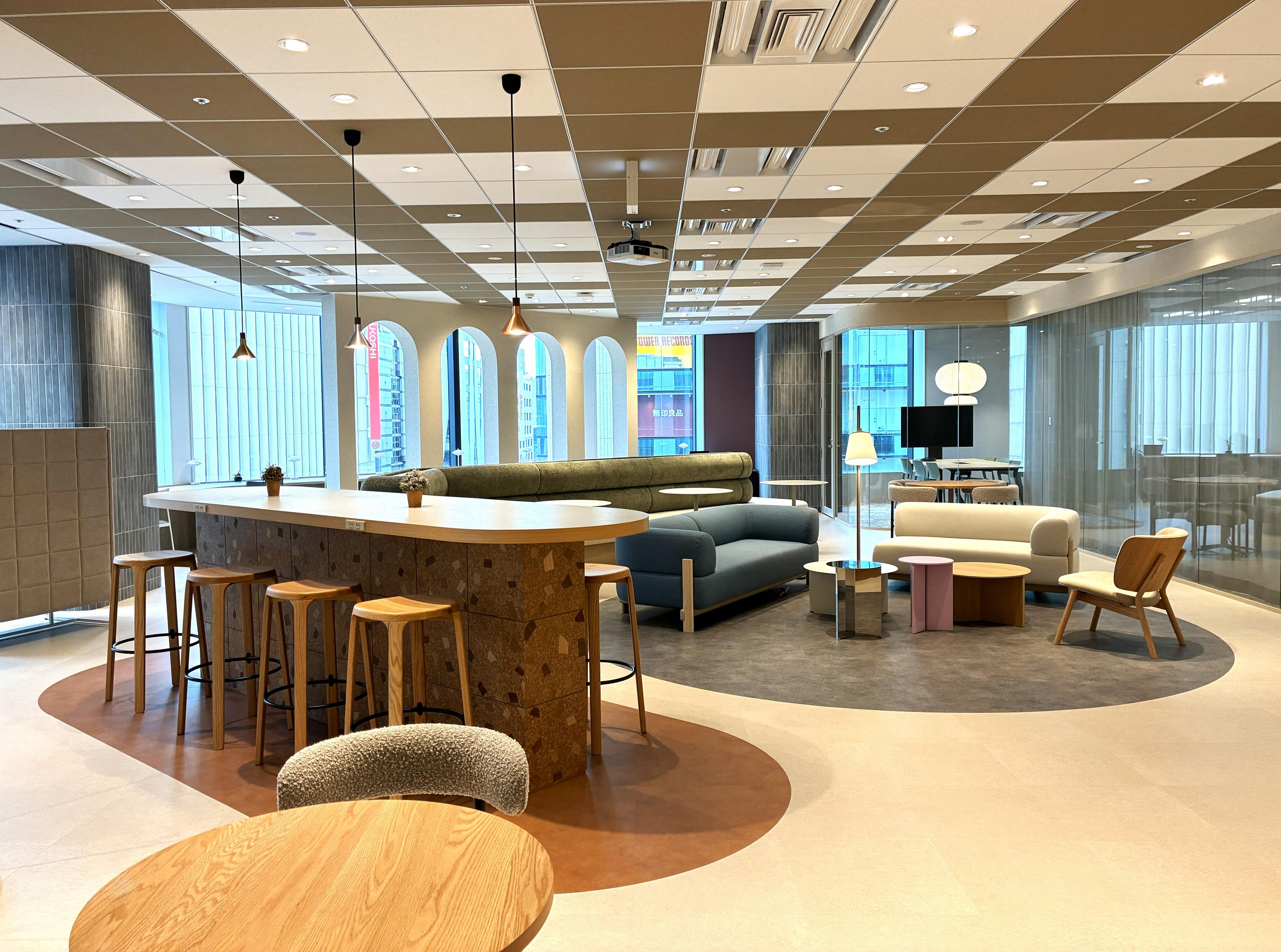 札幌支社が4PLAに移転しました！ラウンジスペースも併設しております☕