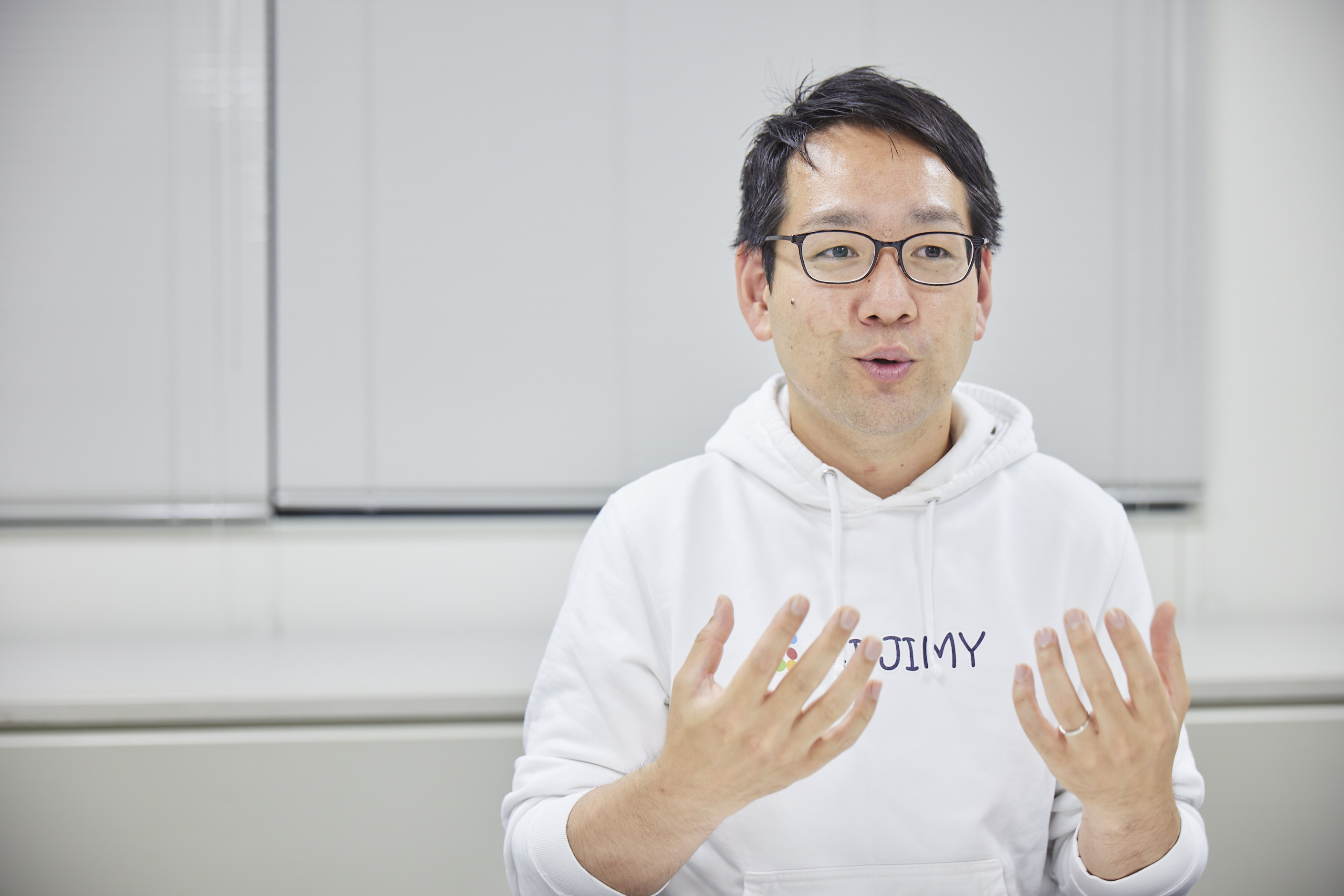 「AIを文房具のような身近なツールにし、人間がより人間らしさを発揮する社会を実現」に込められた秘話