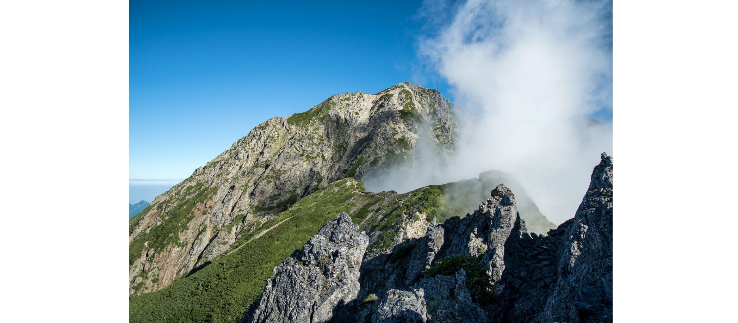 Steamで人気のサバイバル登山ゲーム「Cairn」