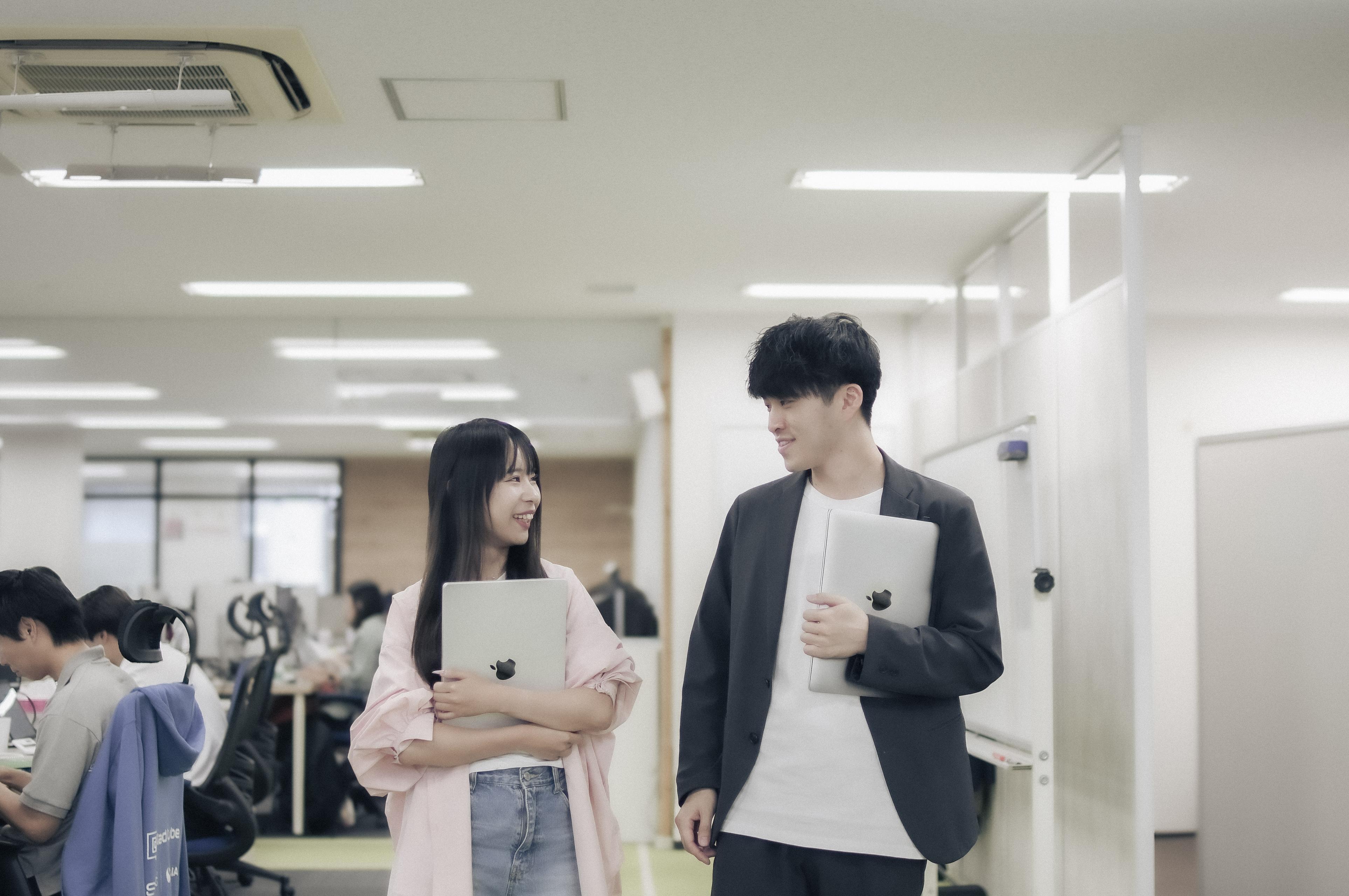 【2026年最新版】面接では聞きづらい「残業・評価・人間関係」のギモンにお答え！